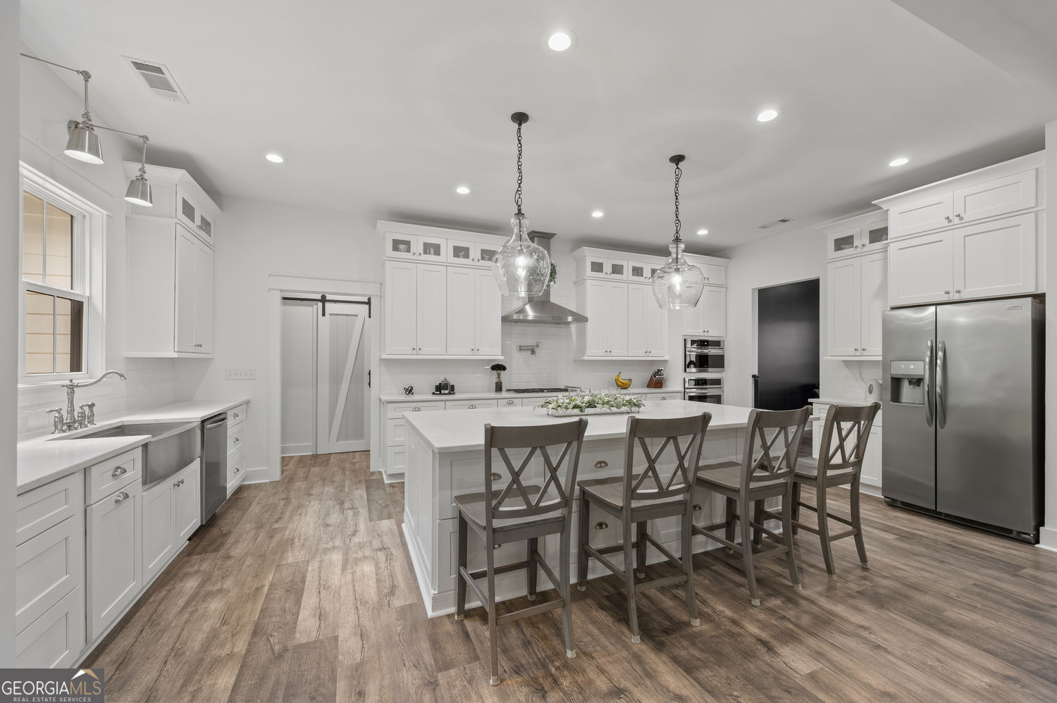 449 Hollingshed Road Property Photo 11