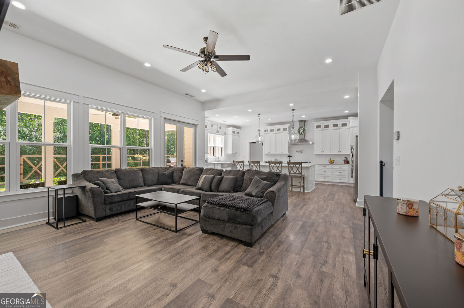 449 Hollingshed Road Property Photo 19