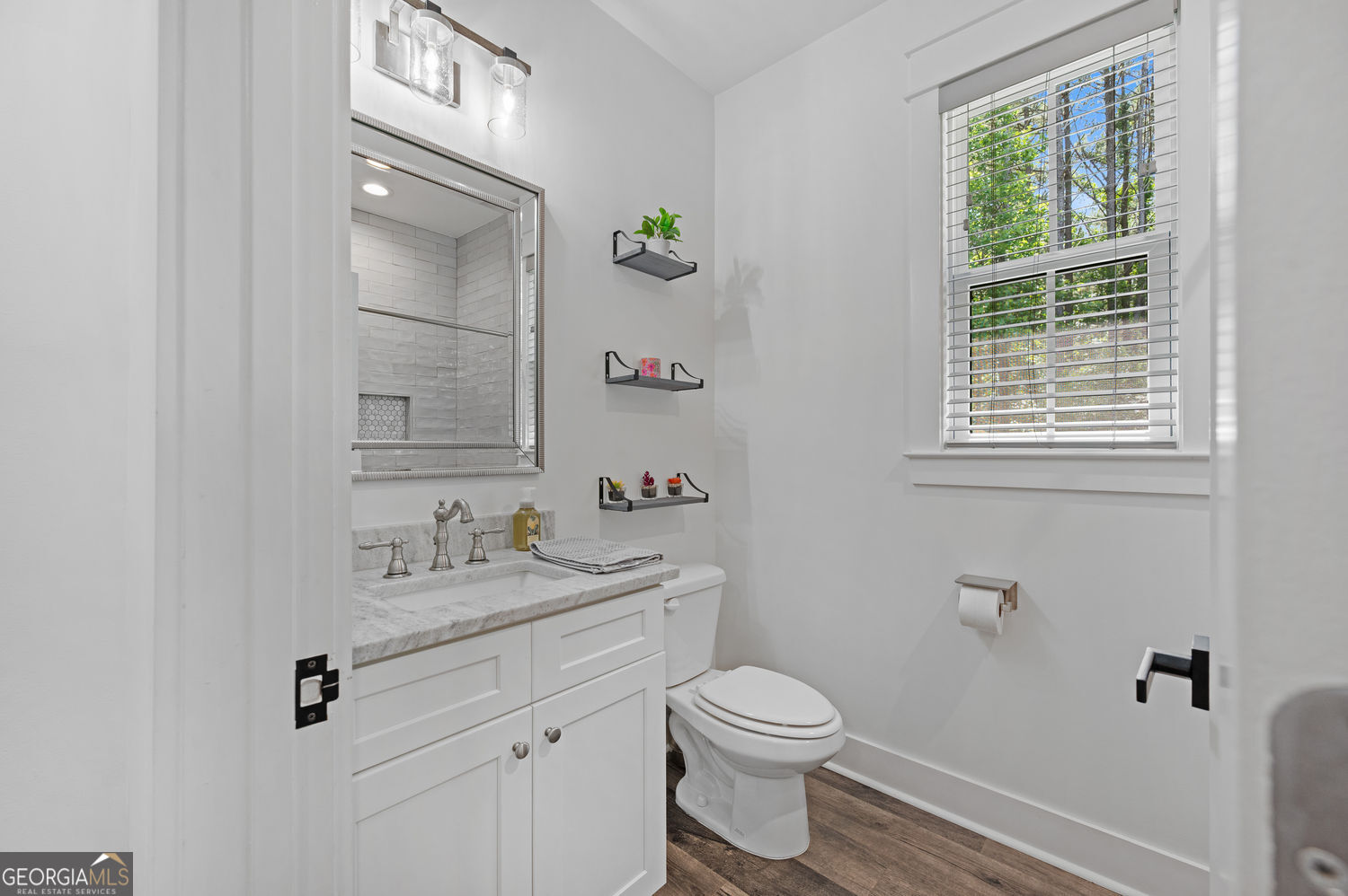 449 Hollingshed Road Property Photo 28