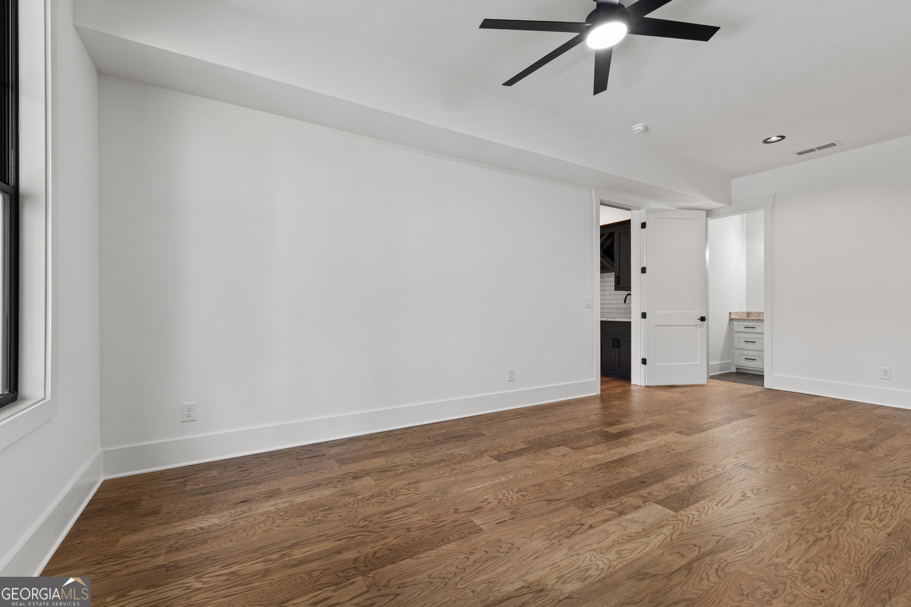 681 Warren Road Property Photo 40