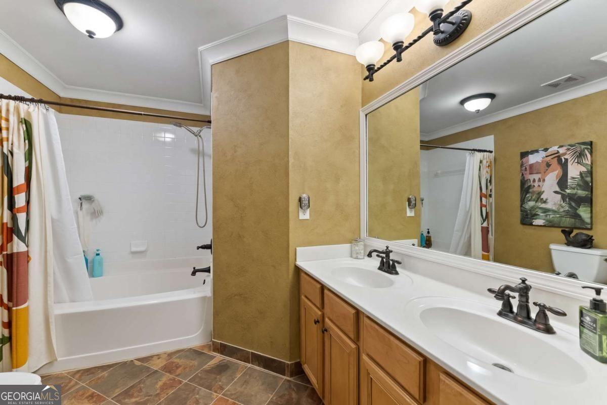 2105 Millgate Lane Property Photo 20