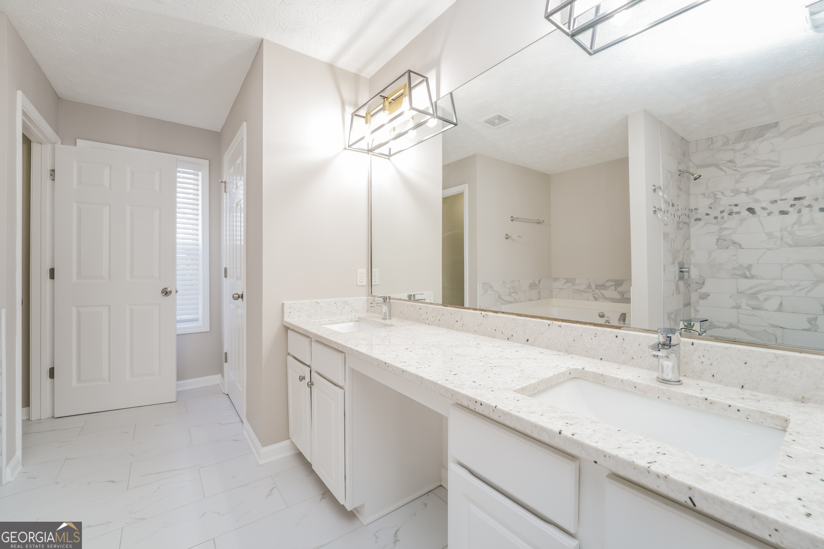 13068 Rangeley Hills Drive Property Photo 17