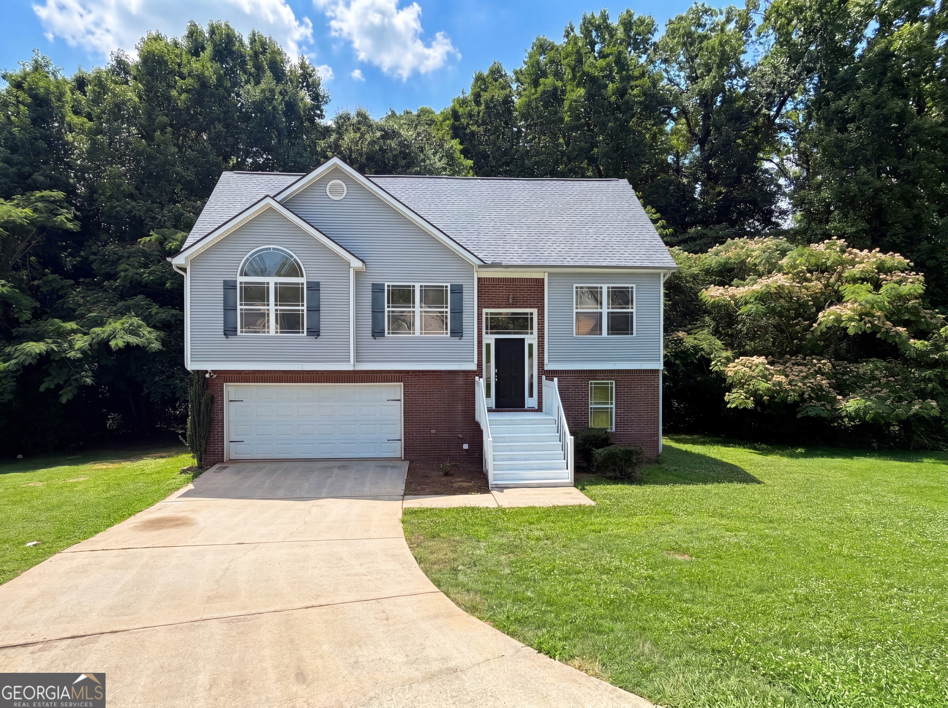 104 Peppertree Property Photo 1