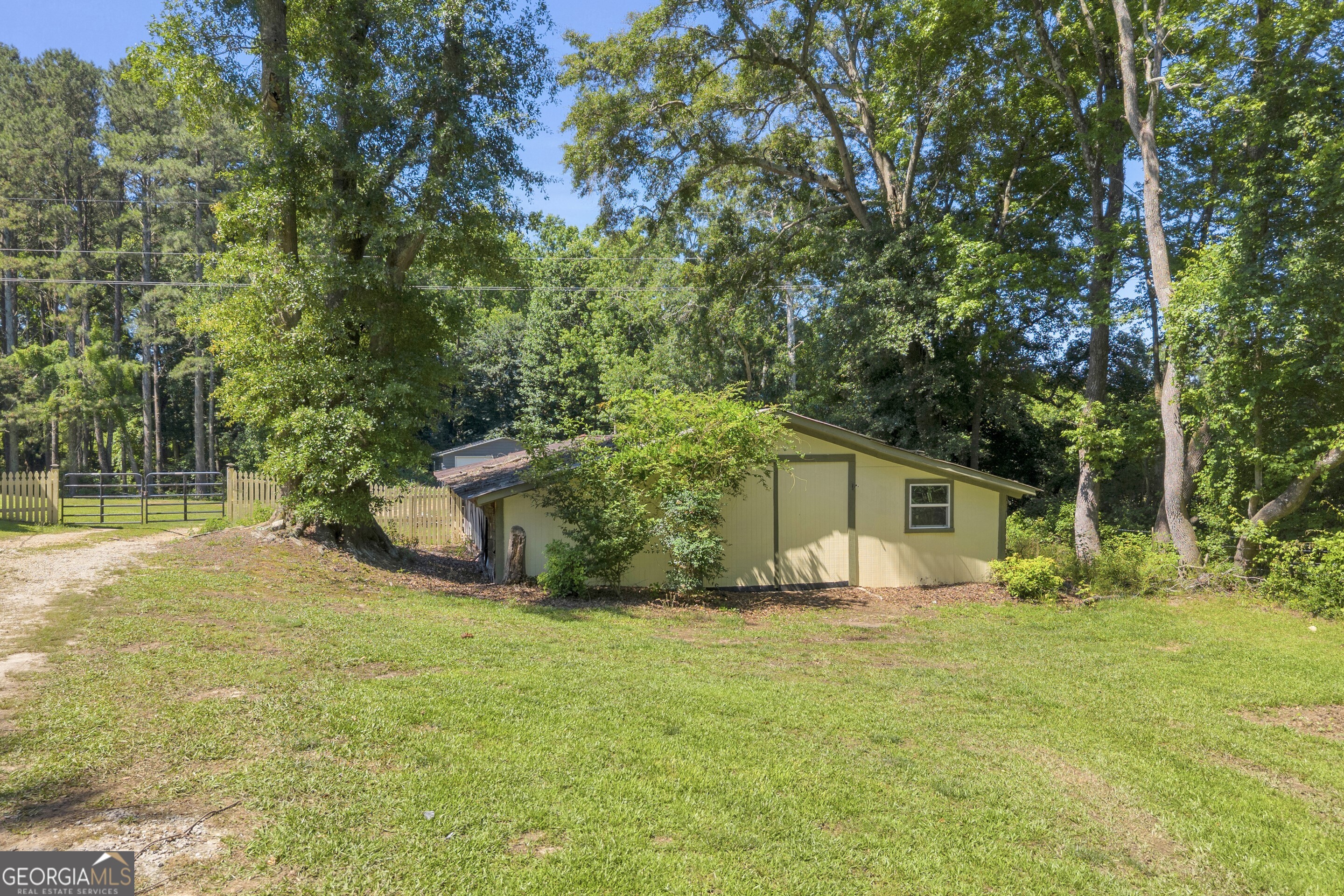 101 W Hendricks Street Property Photo 41