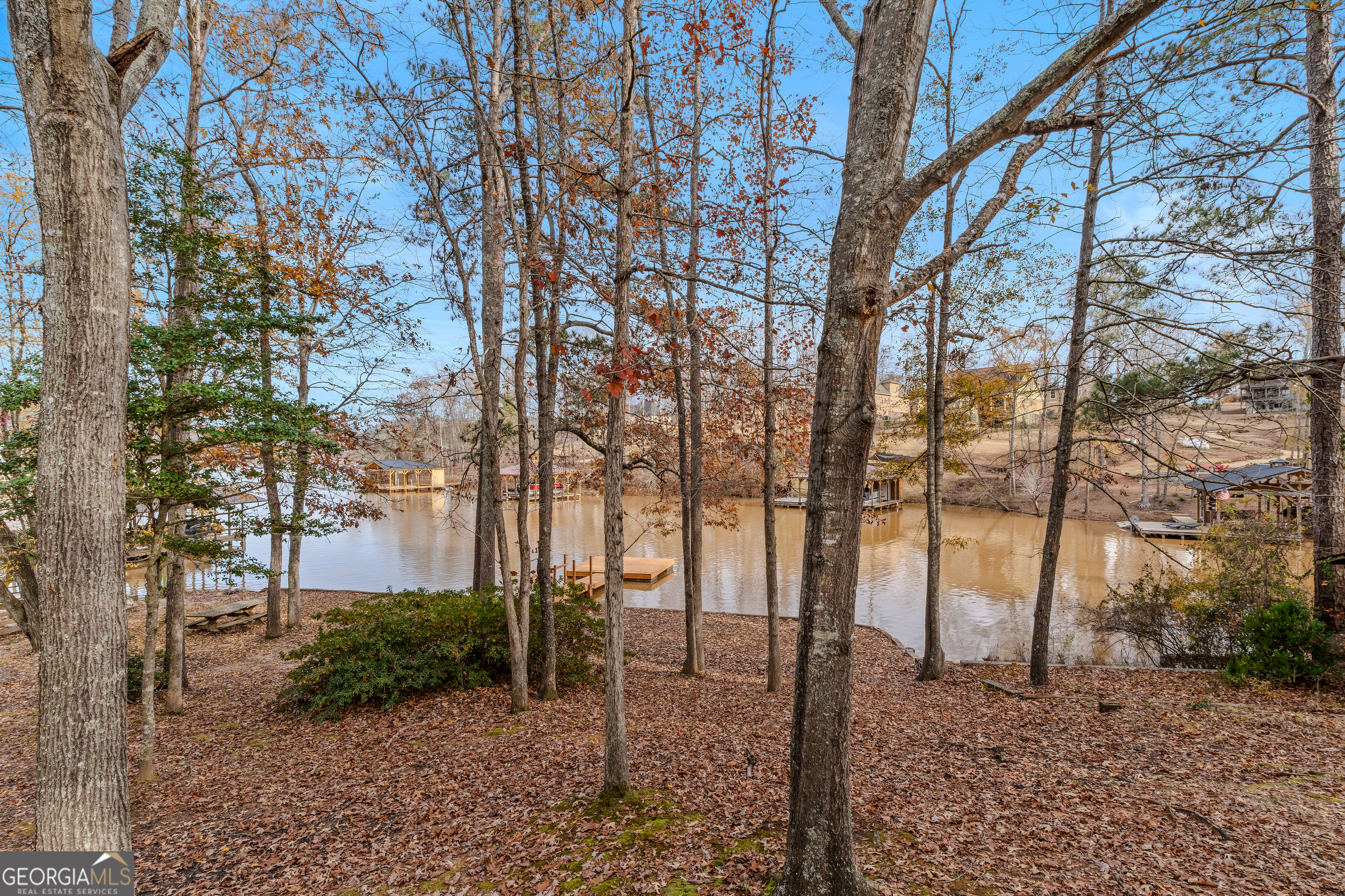 186 Arrow Point Road Property Photo 4