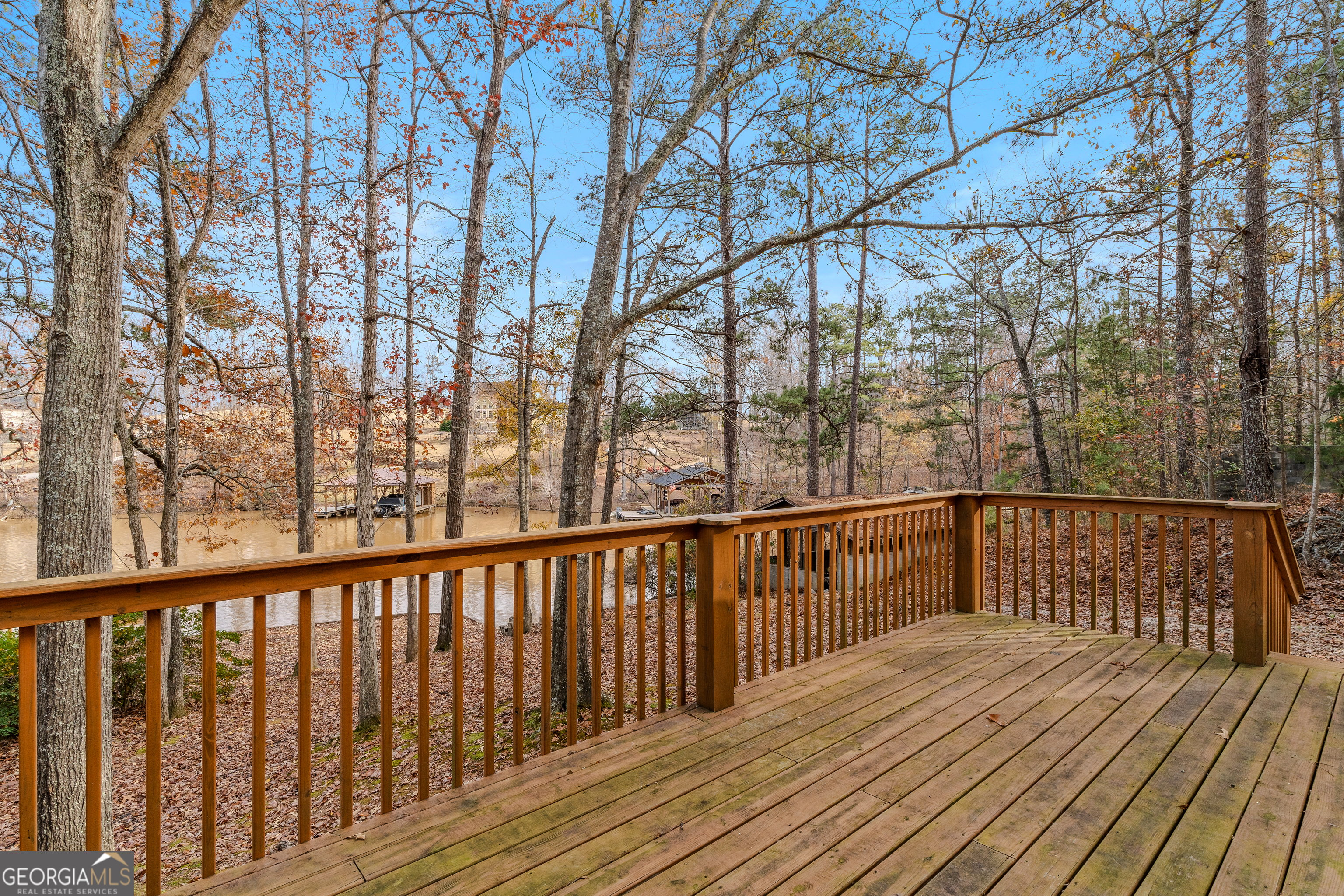 186 Arrow Point Road Property Photo 5