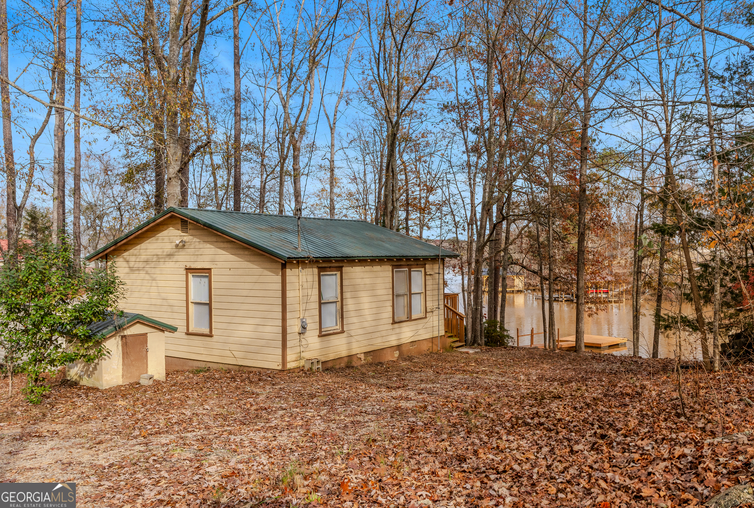186 Arrow Point Road Property Photo 7