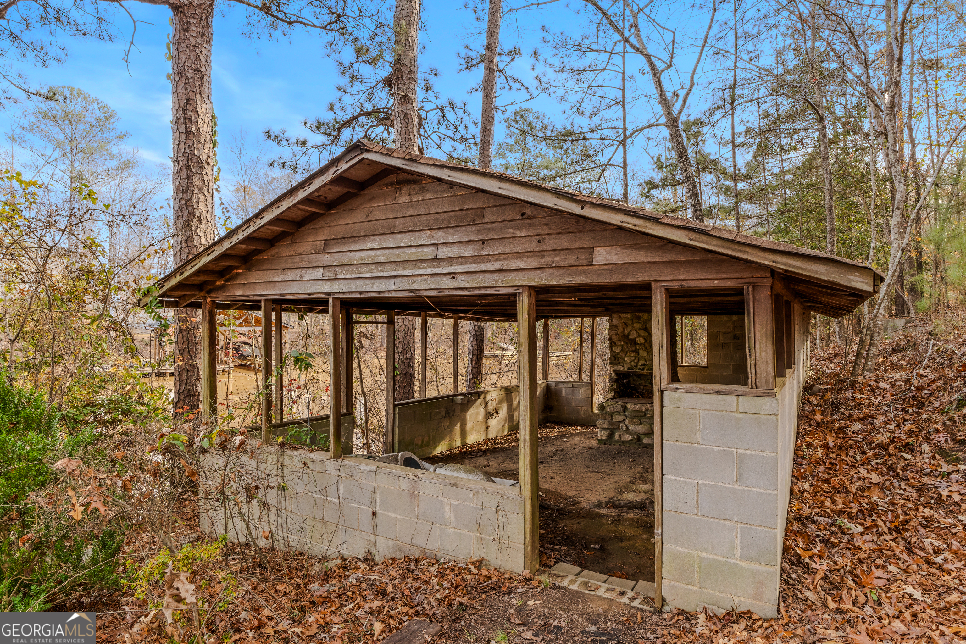 186 Arrow Point Road Property Photo 14