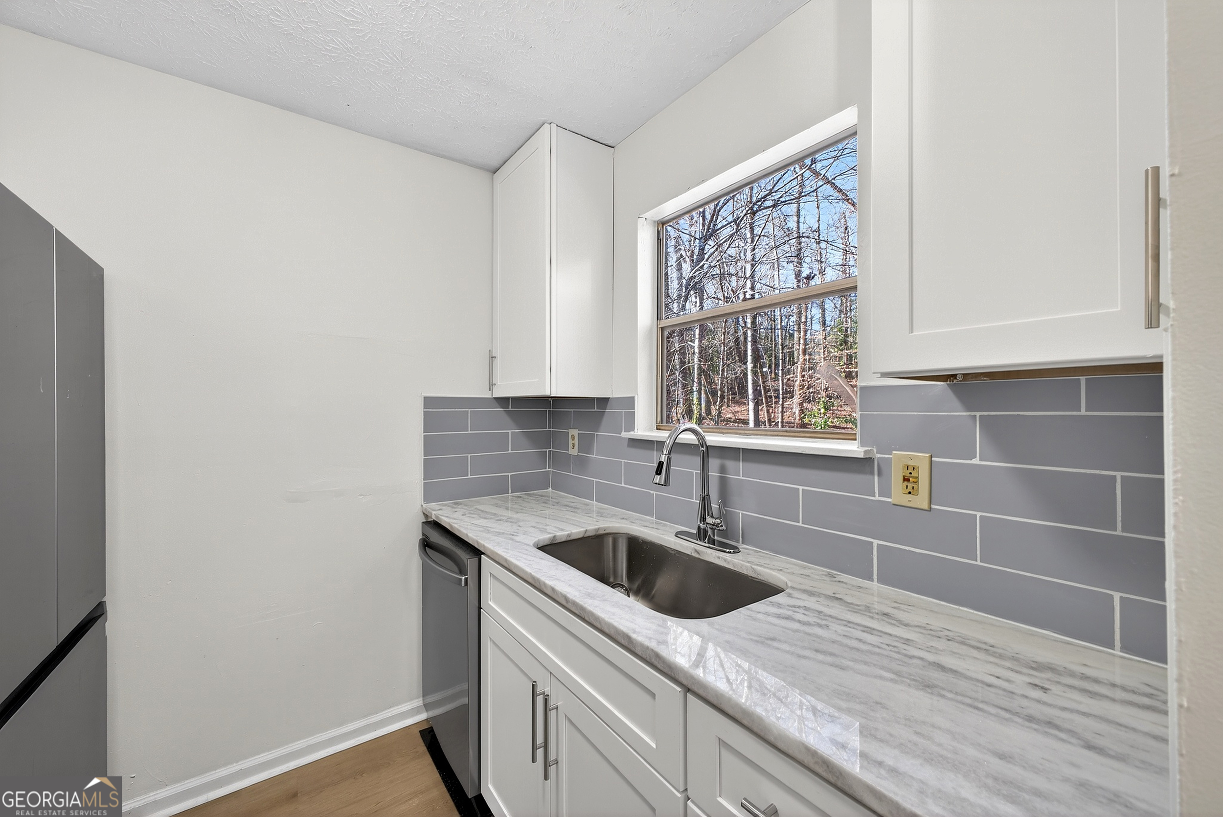 5225 Forest Downs Lane Property Photo 13