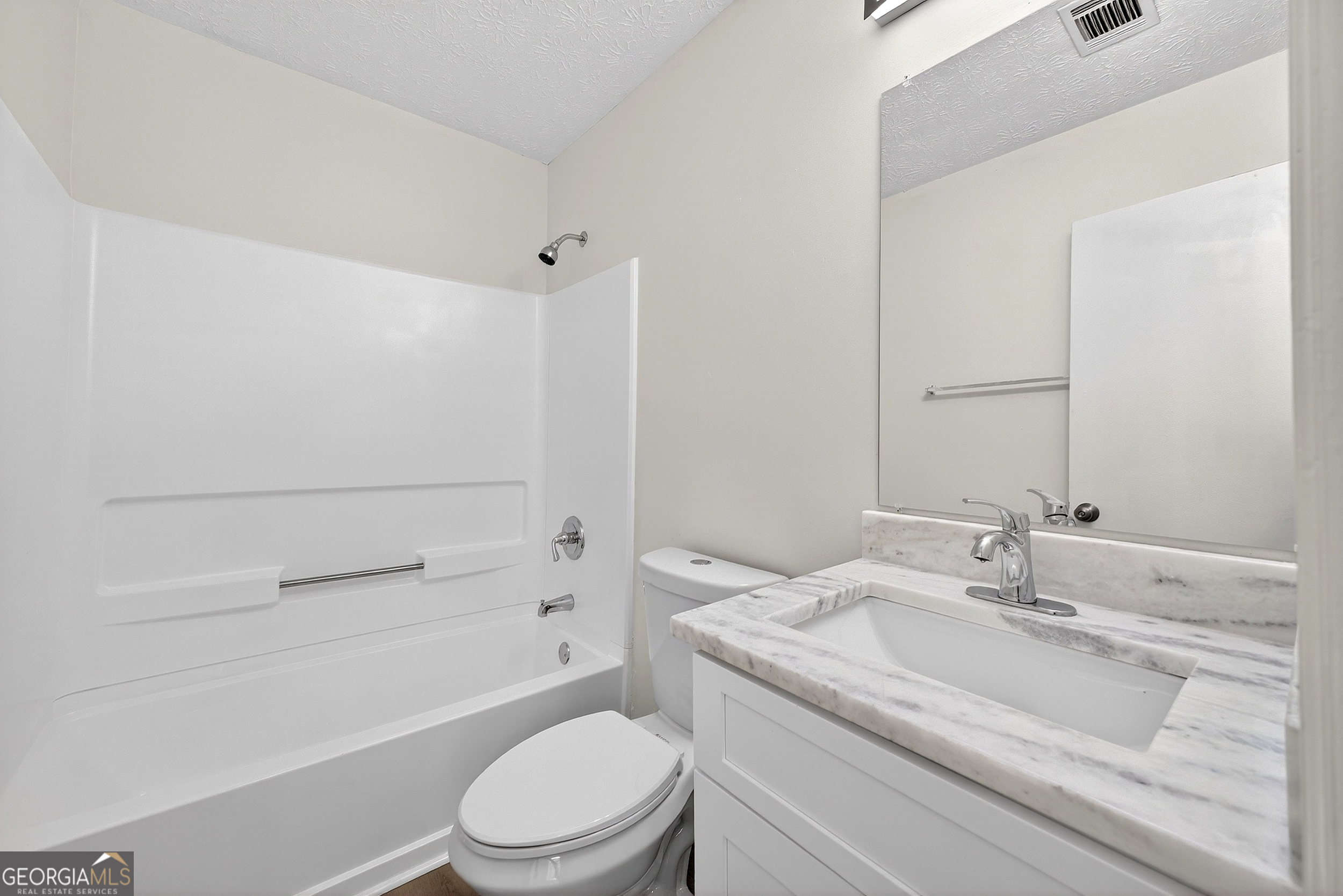 5225 Forest Downs Lane Property Photo 14