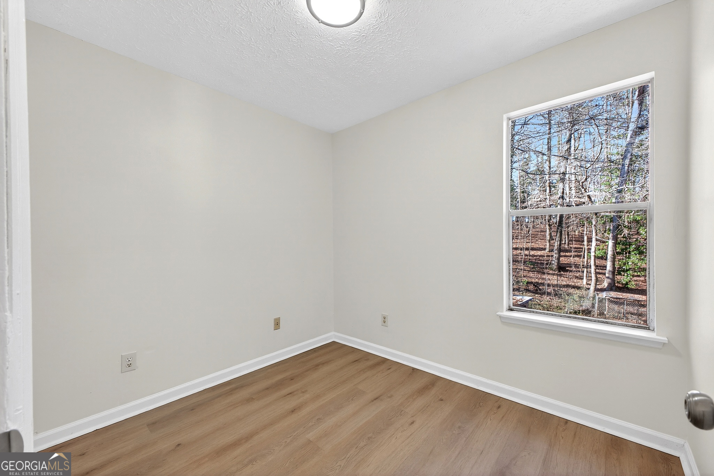 5225 Forest Downs Lane Property Photo 15