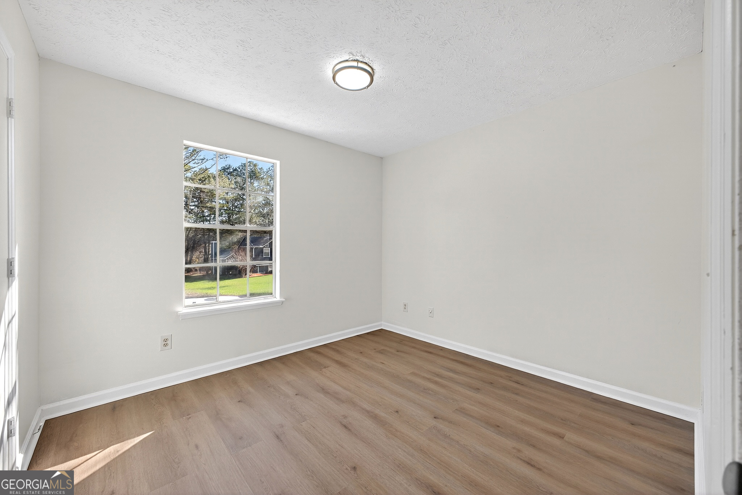 5225 Forest Downs Lane Property Photo 16
