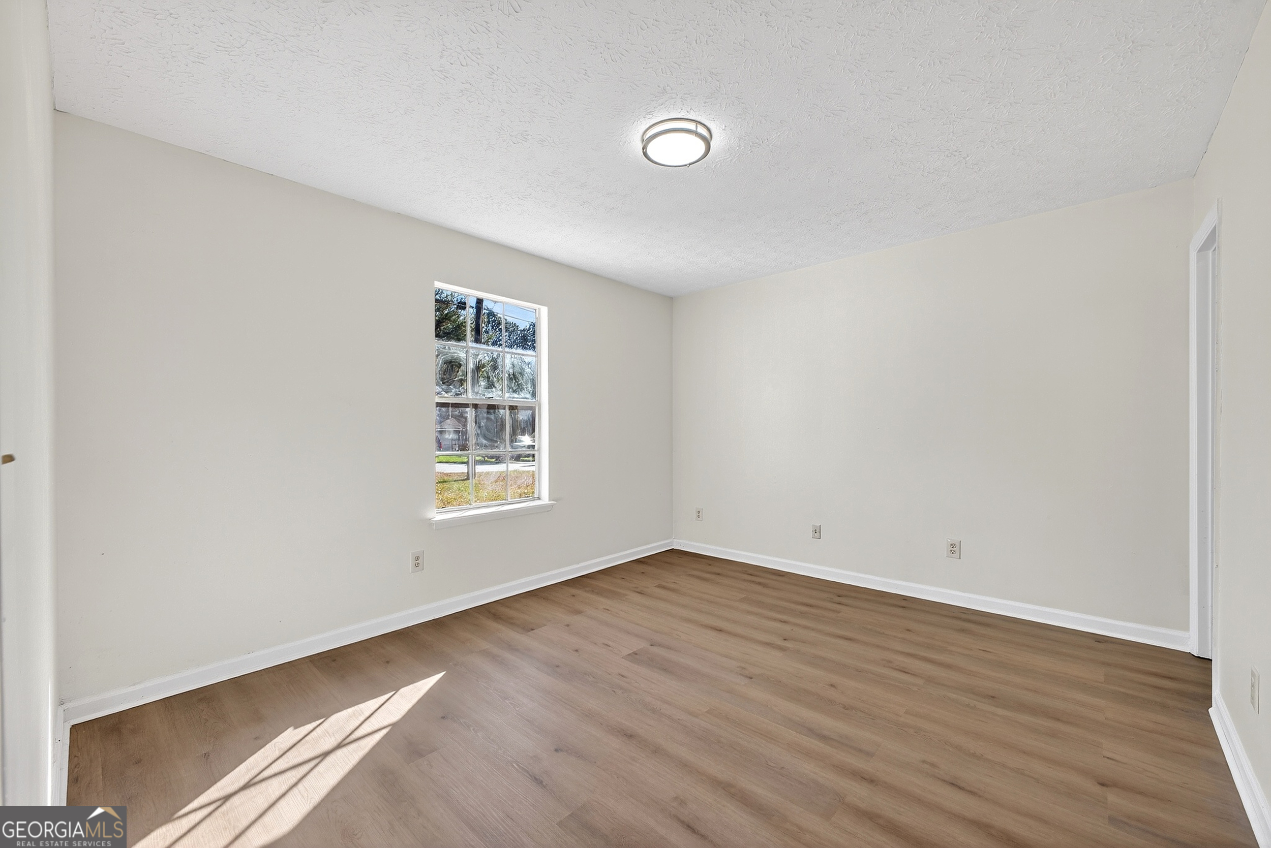 5225 Forest Downs Lane Property Photo 18