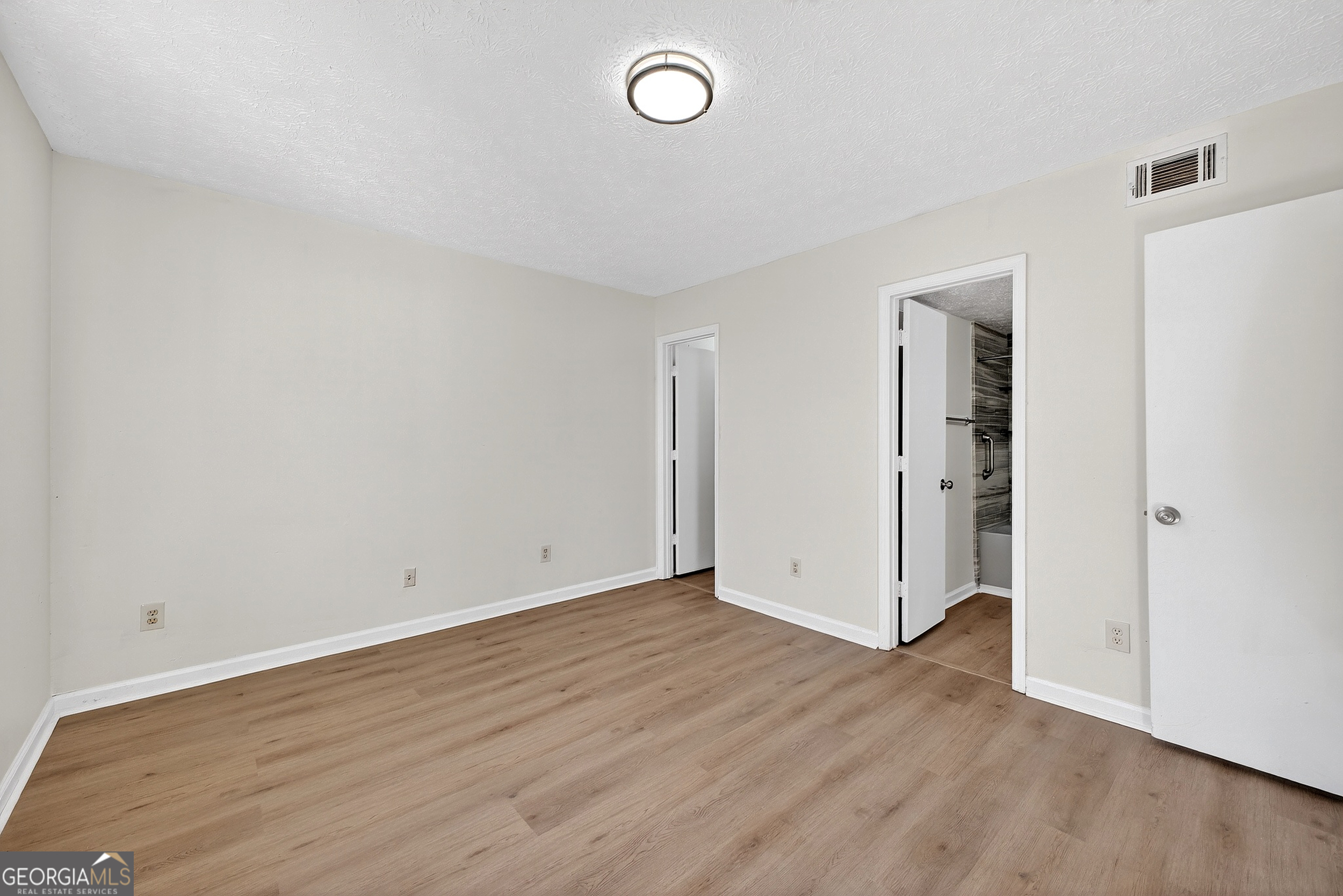 5225 Forest Downs Lane Property Photo 20