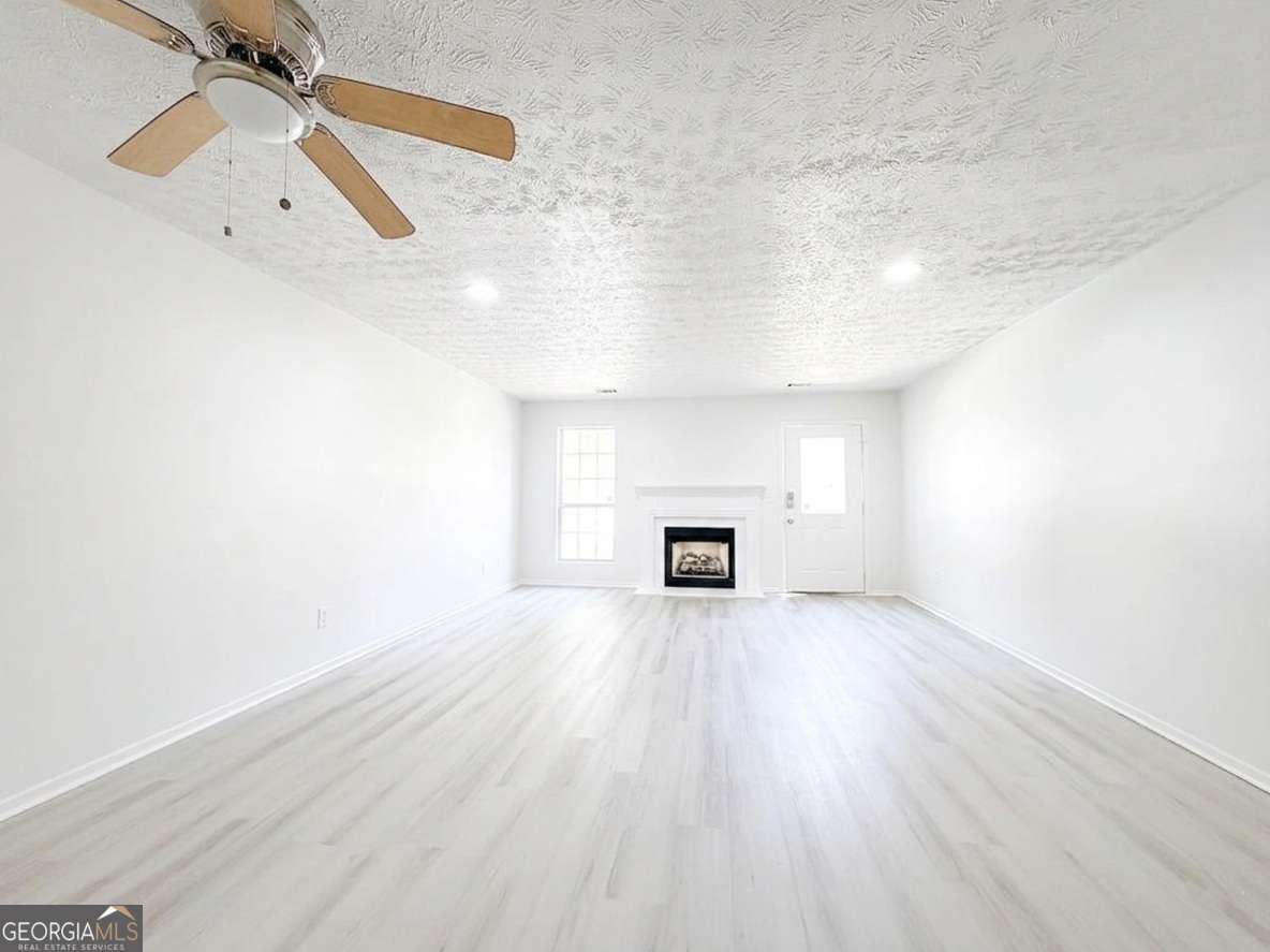 6624 Wellington Square Property Photo 10