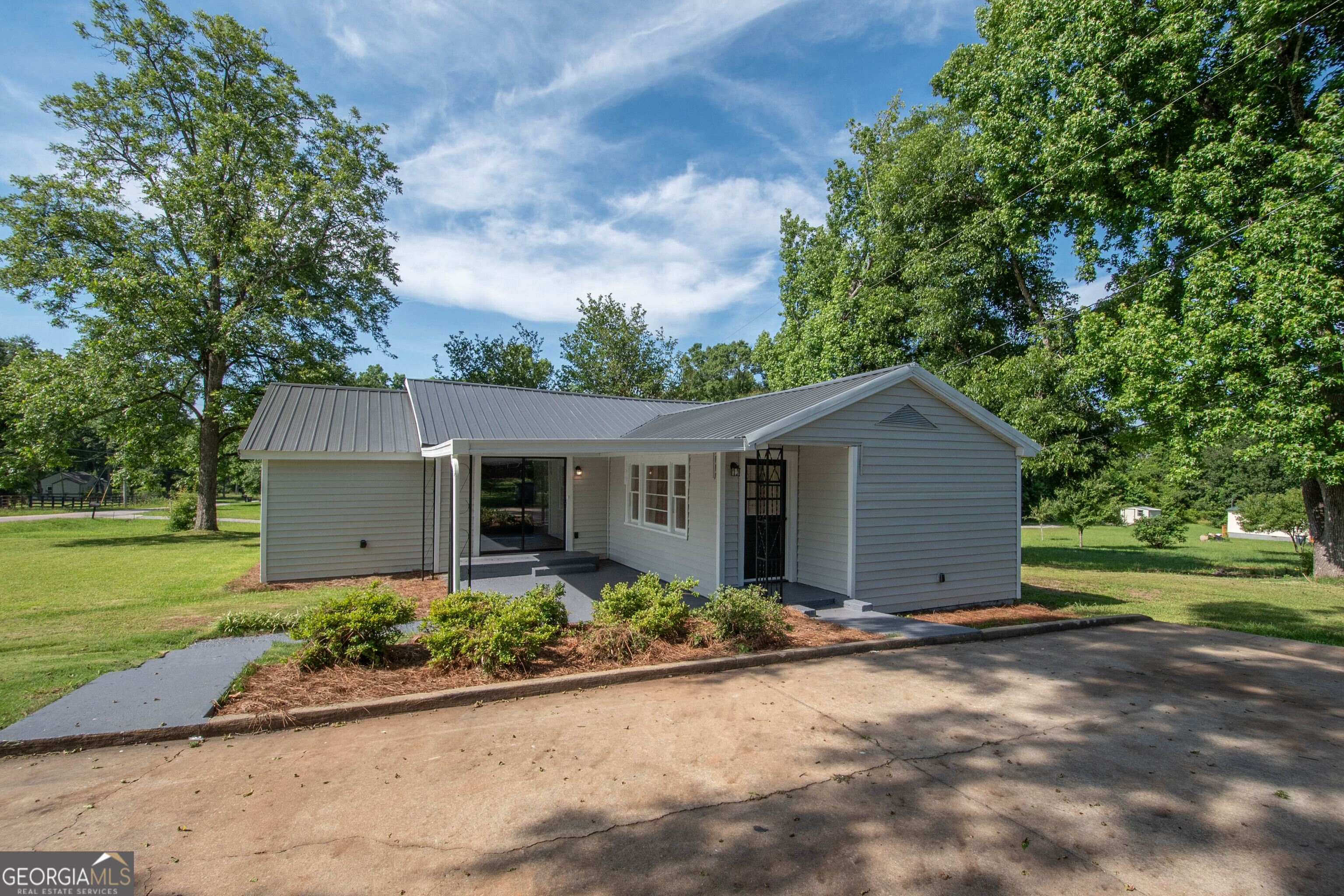 432 Cooley Road Property Photo 1