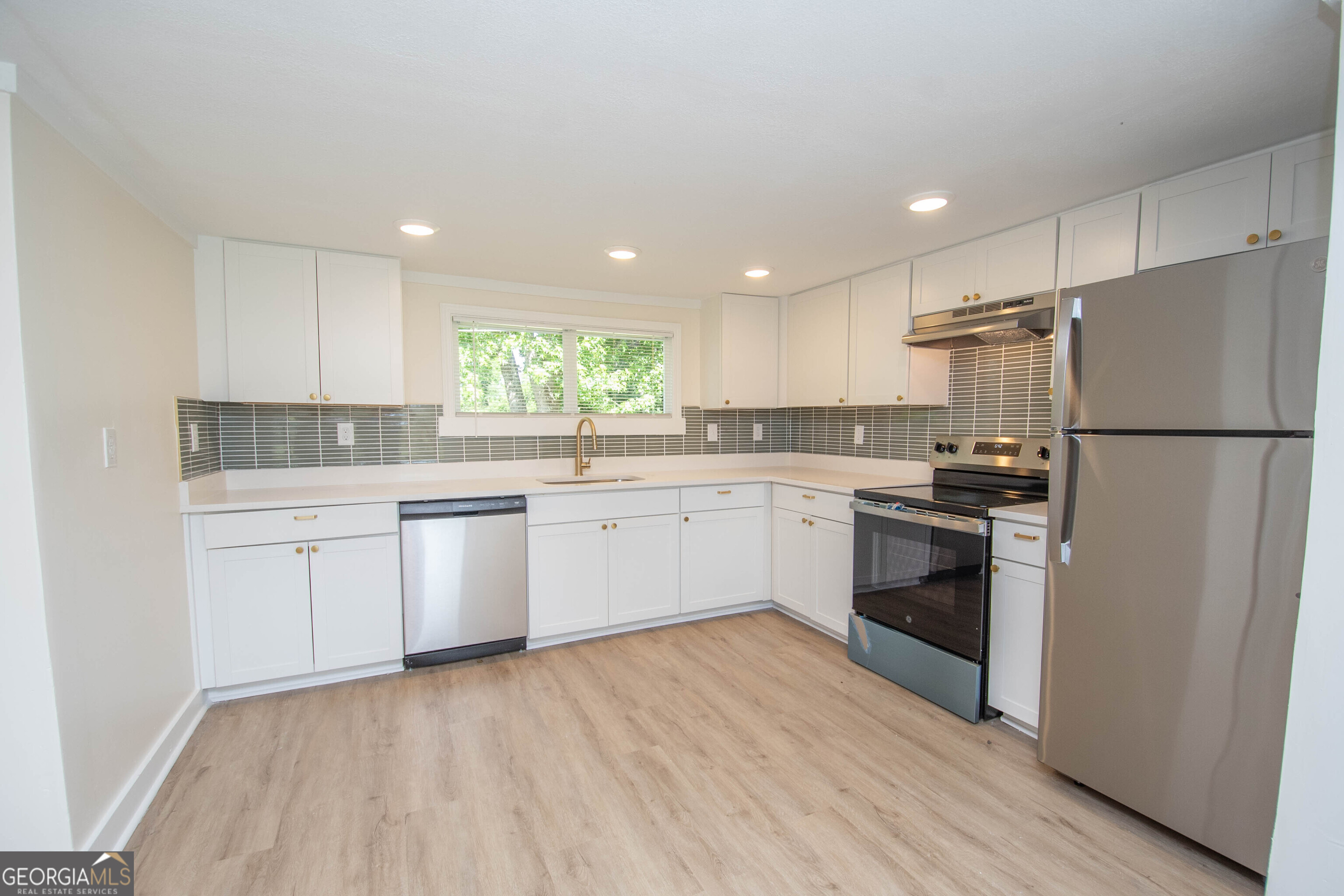 432 Cooley Road Property Photo 4