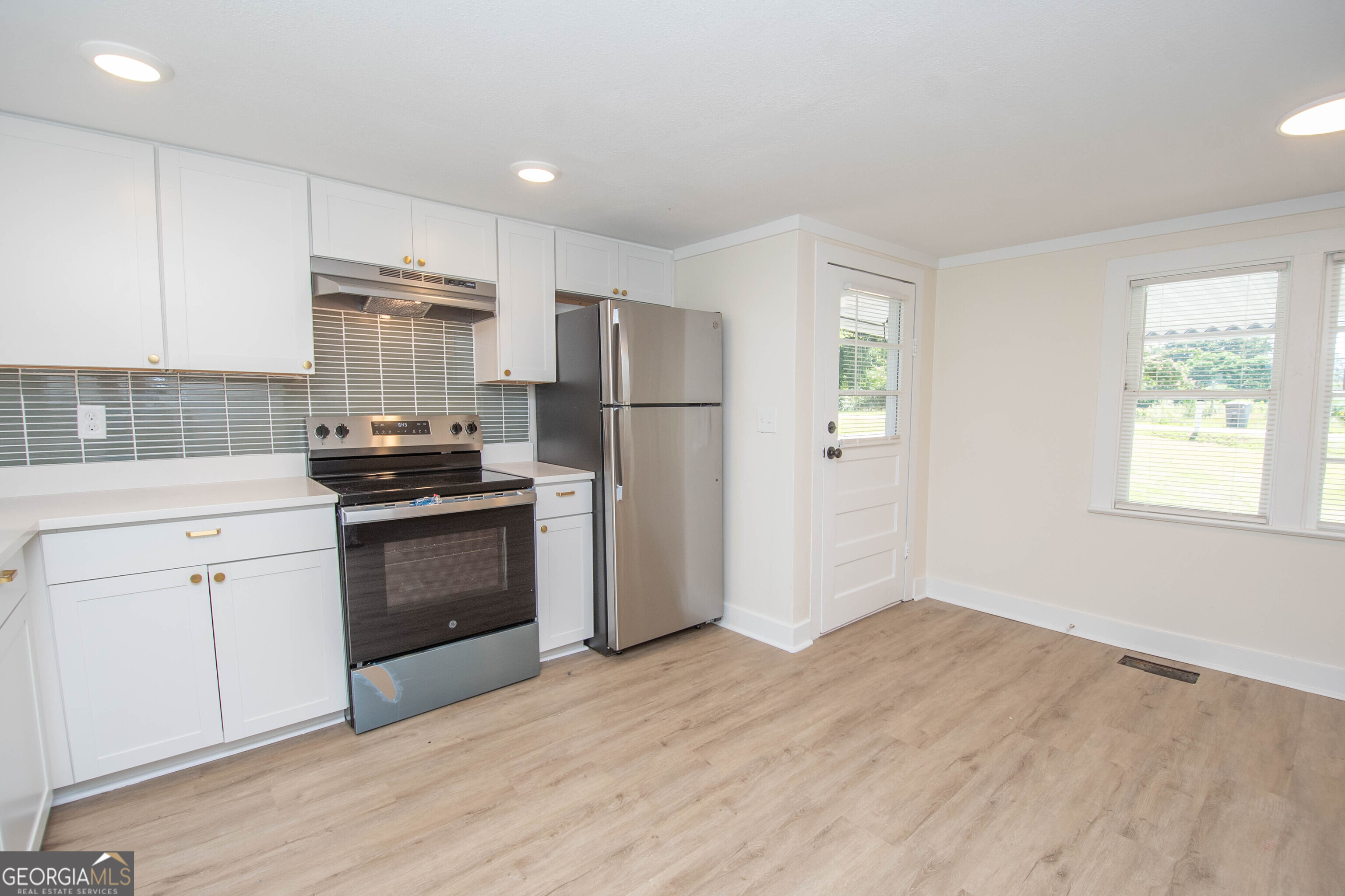 432 Cooley Road Property Photo 5
