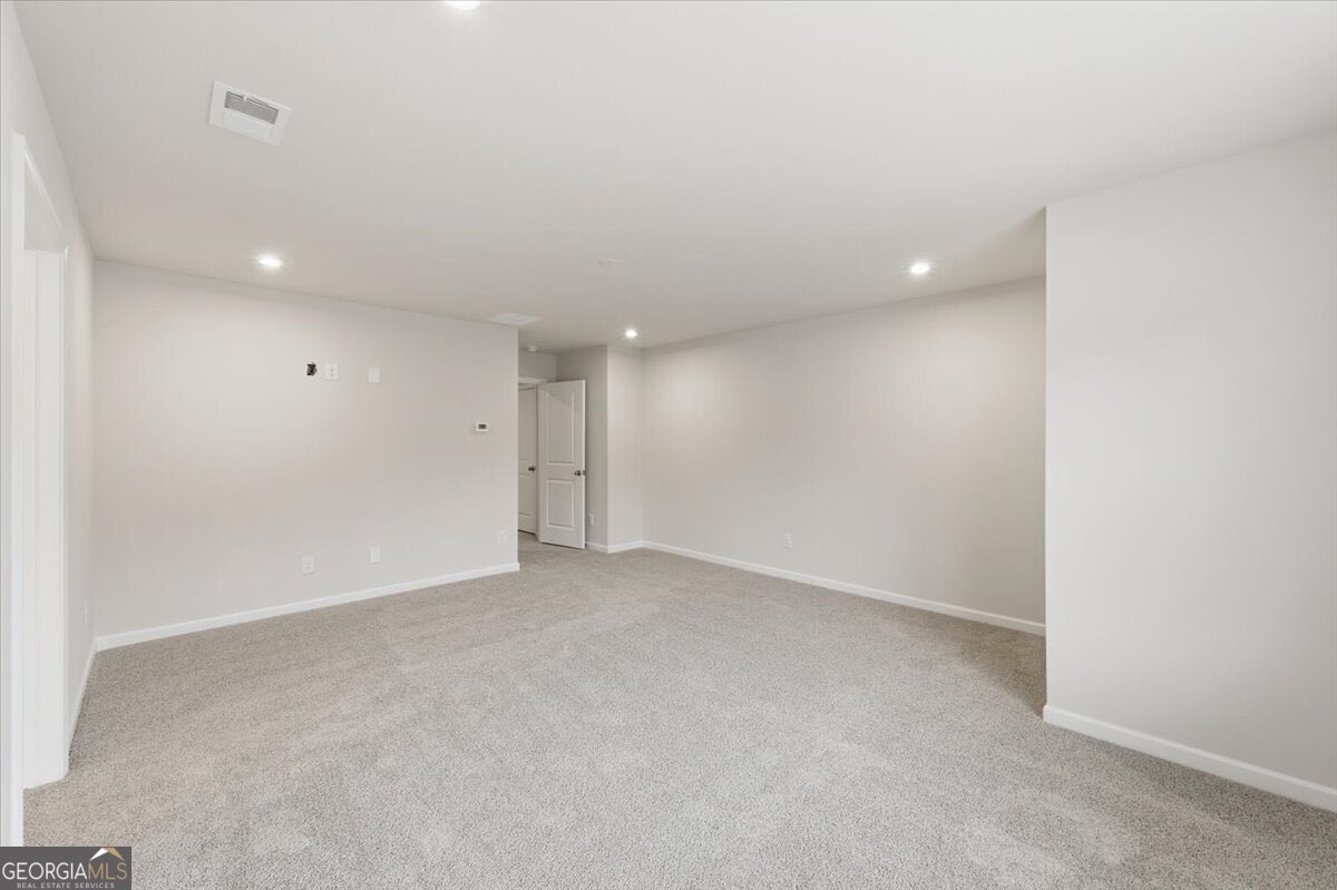 1194 Park Center Circle Property Photo 10