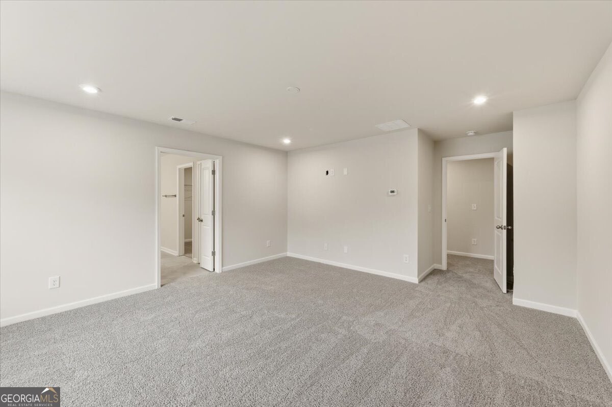 1194 Park Center Circle Property Photo 11