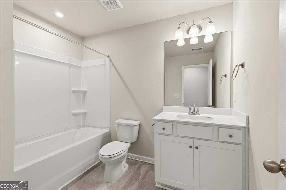 1194 Park Center Circle Property Photo 14
