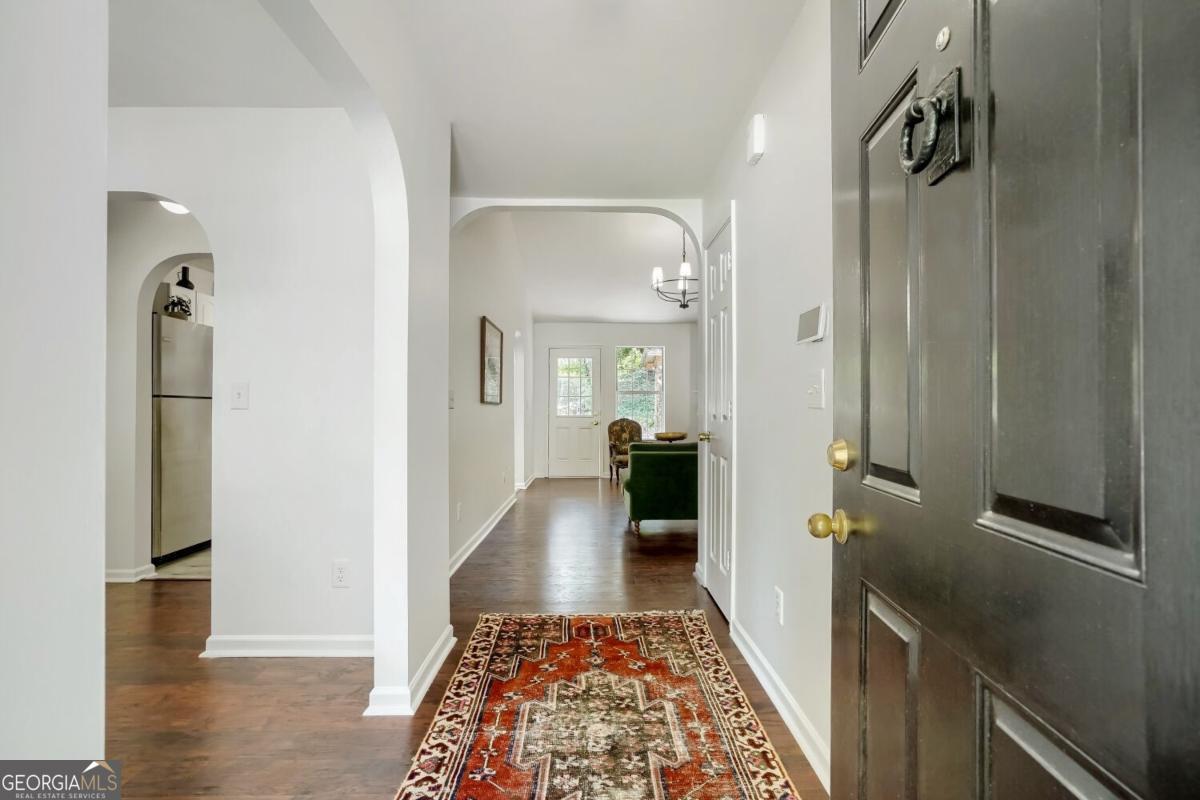 633 Effie Drive Property Photo 2