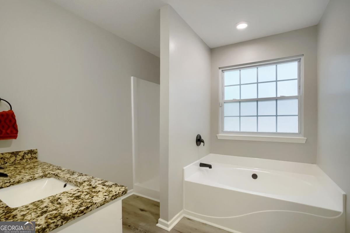 633 Effie Drive Property Photo 14