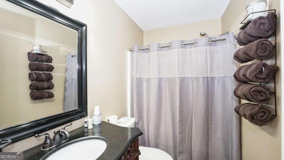 1049 Fieldstone Drive Property Photo 26
