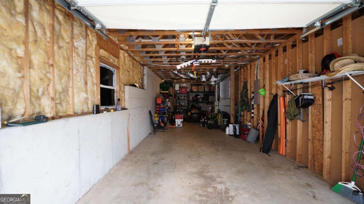 1049 Fieldstone Drive Property Photo 32