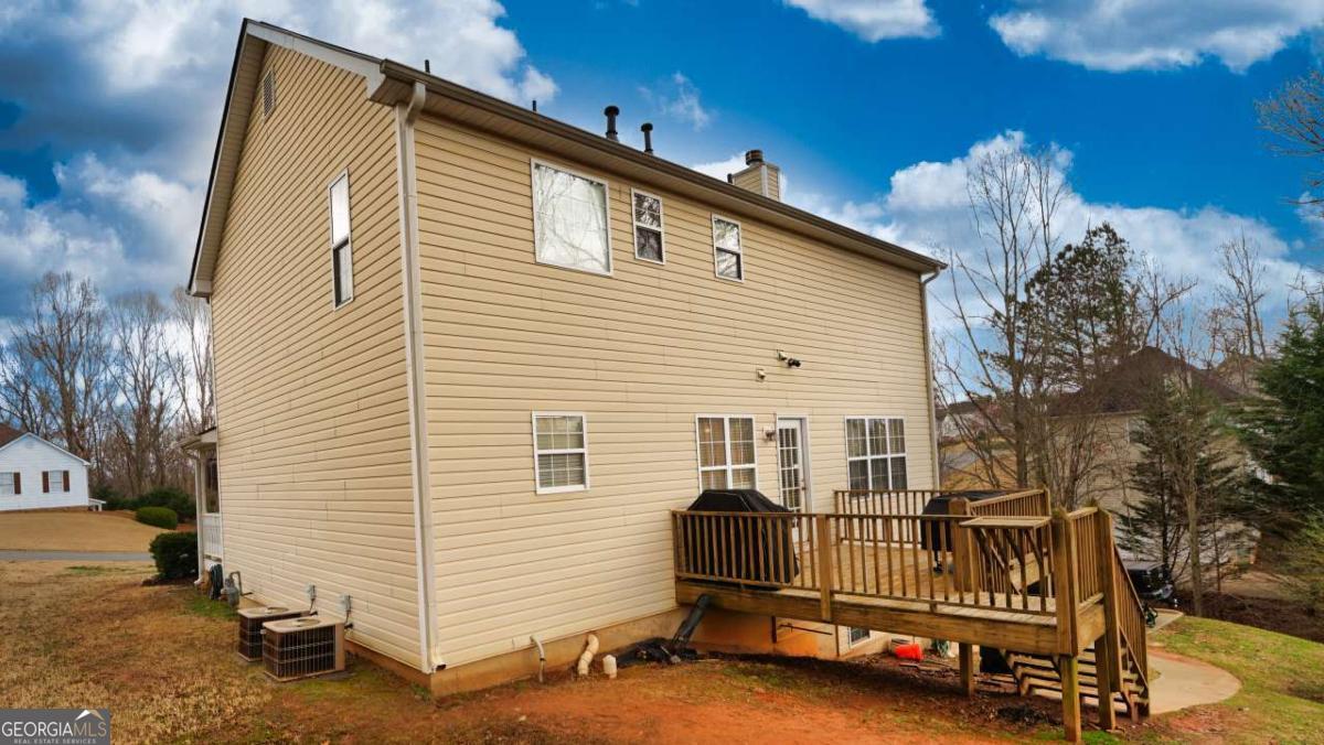 1049 Fieldstone Drive Property Photo 37