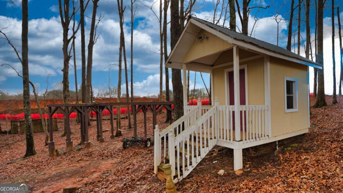 1049 Fieldstone Drive Property Photo 46