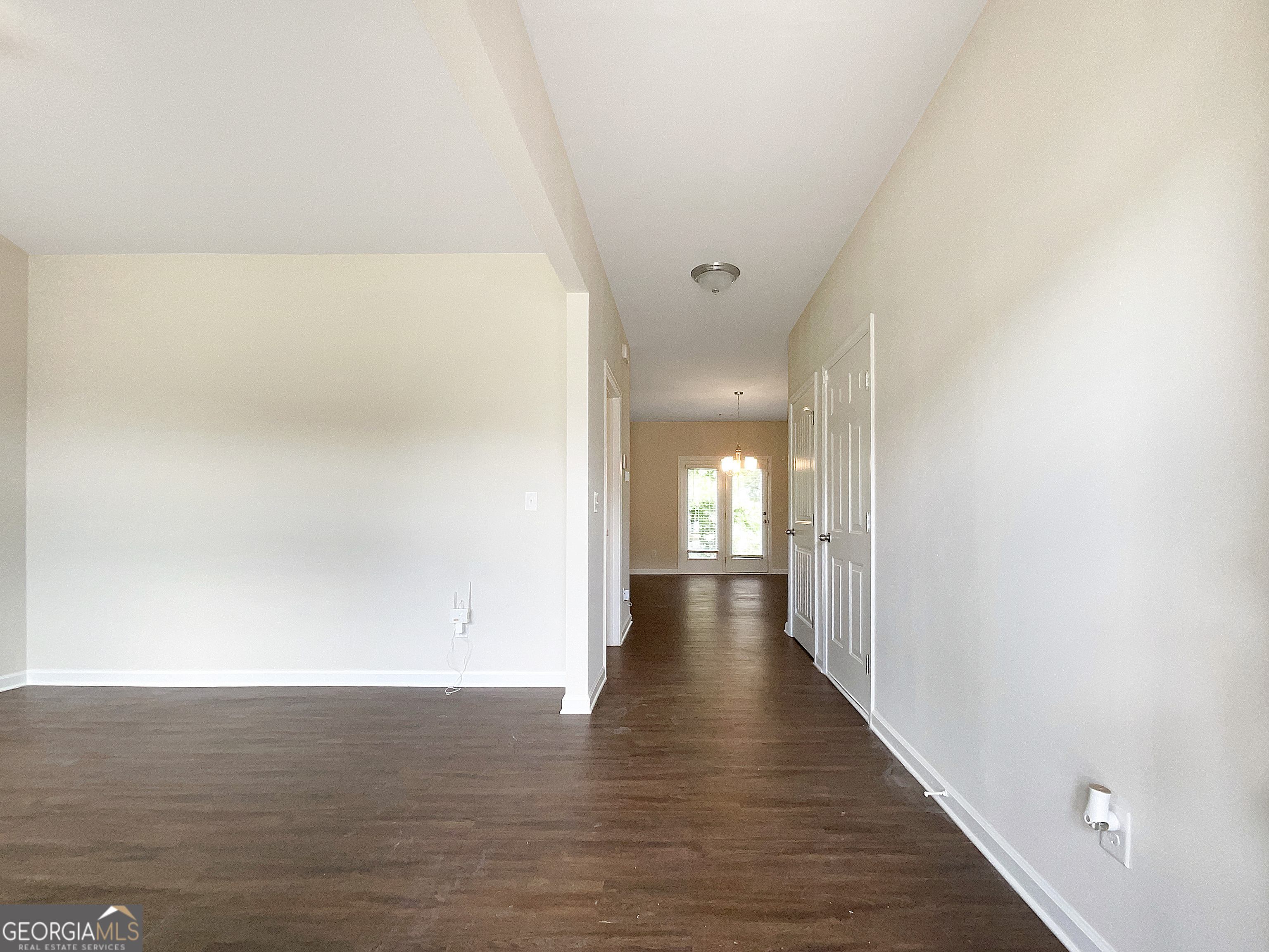 1033 Eldon Lane Property Photo 7