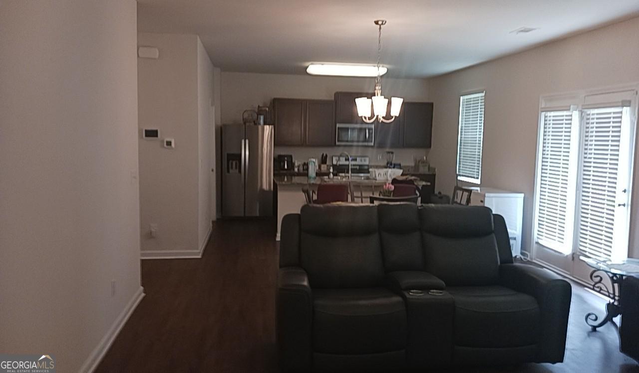 1033 Eldon Lane Property Photo 11