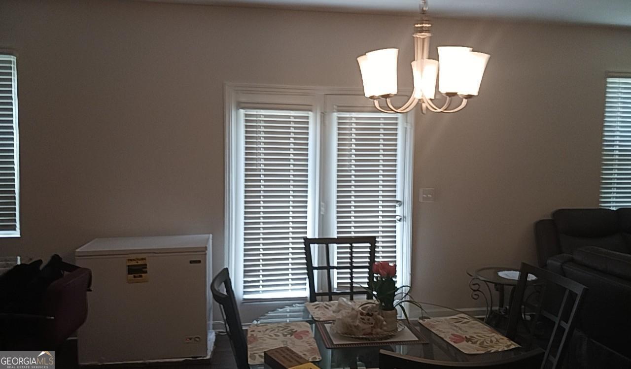 1033 Eldon Lane Property Photo 12