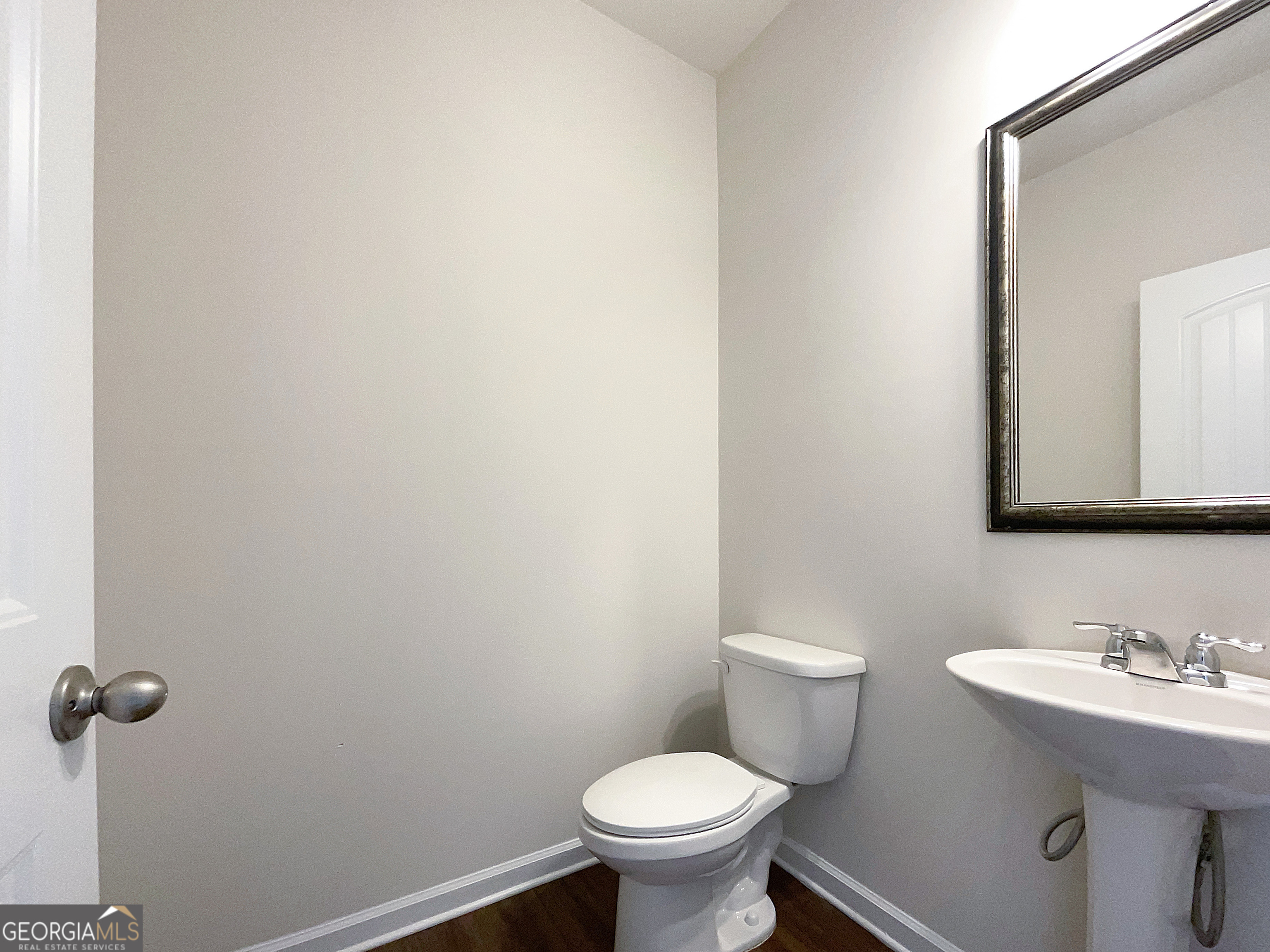 1033 Eldon Lane Property Photo 14