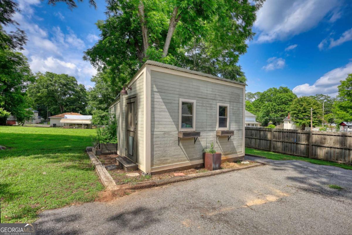 5143 Floyd Street Property Photo 54