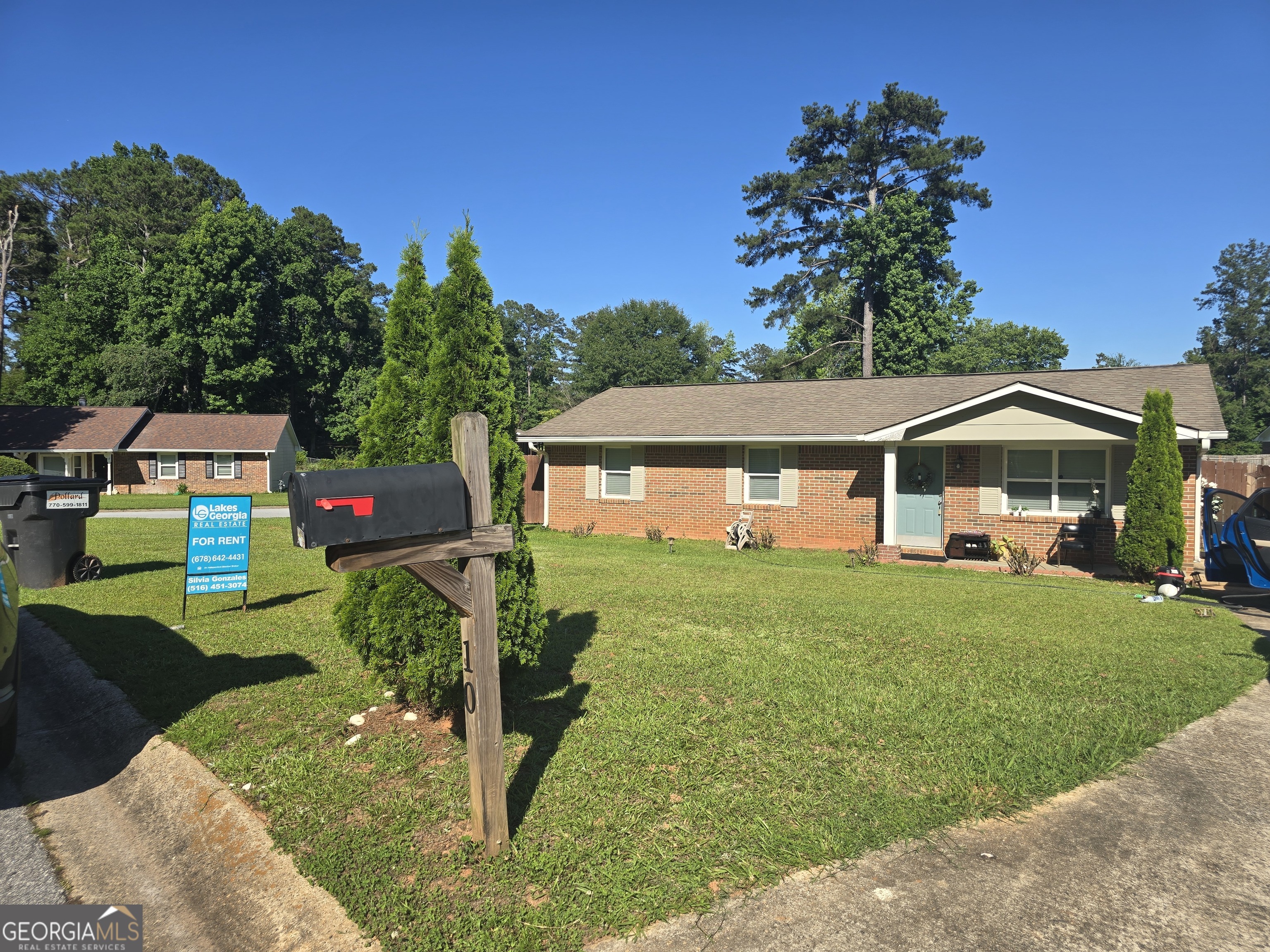 10 Silverwood Drive Property Photo 1