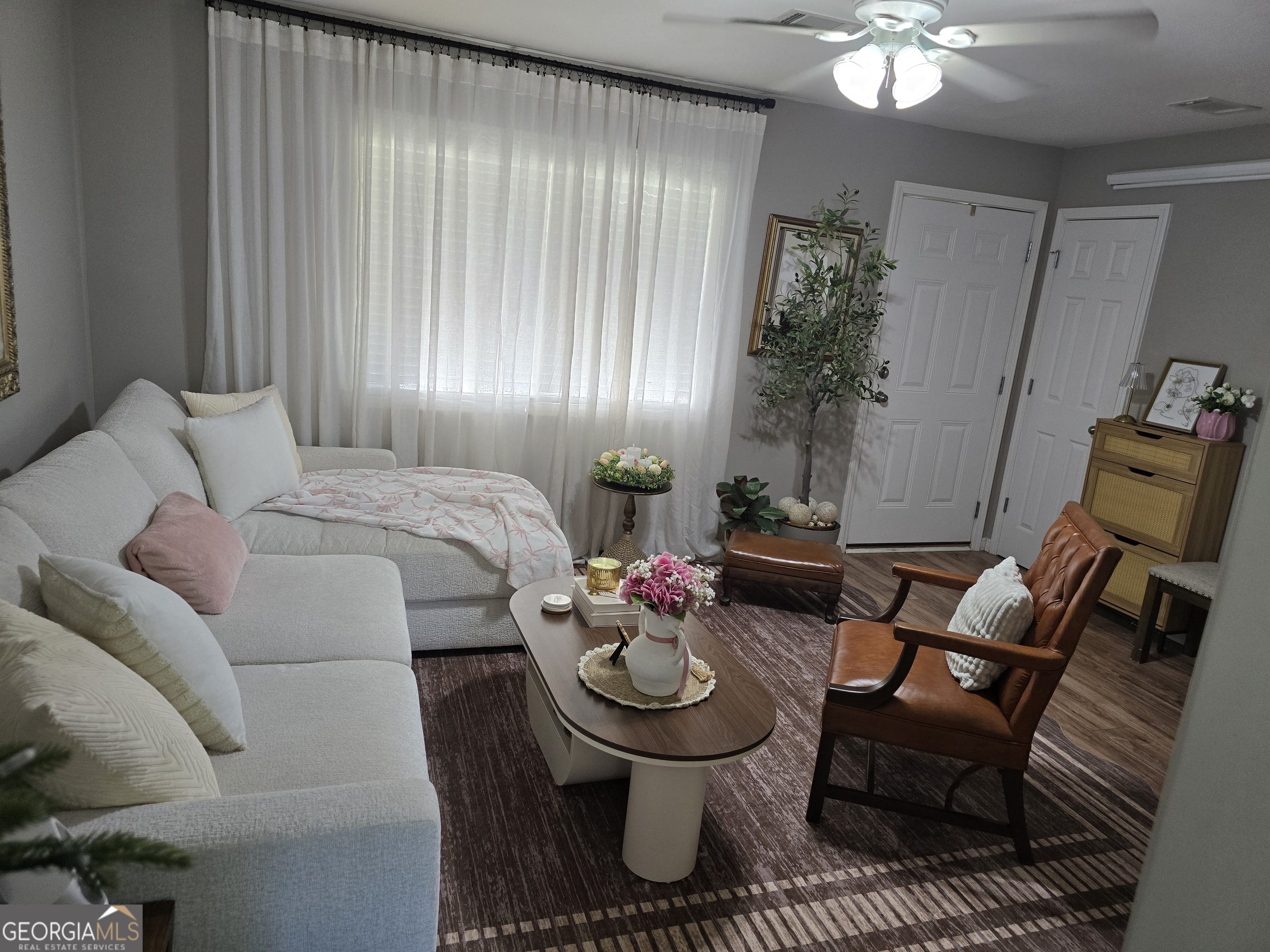 10 Silverwood Drive Property Photo 2