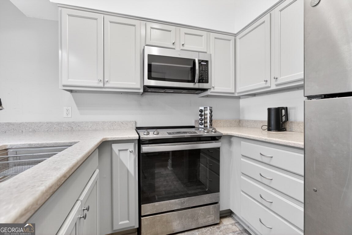 2855 Peachtree Road Ne # 109 Property Photo 2