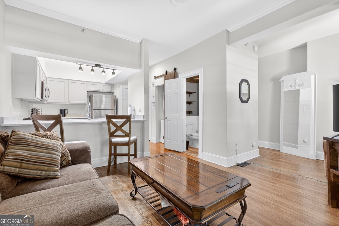 2855 Peachtree Road Ne # 109 Property Photo 7