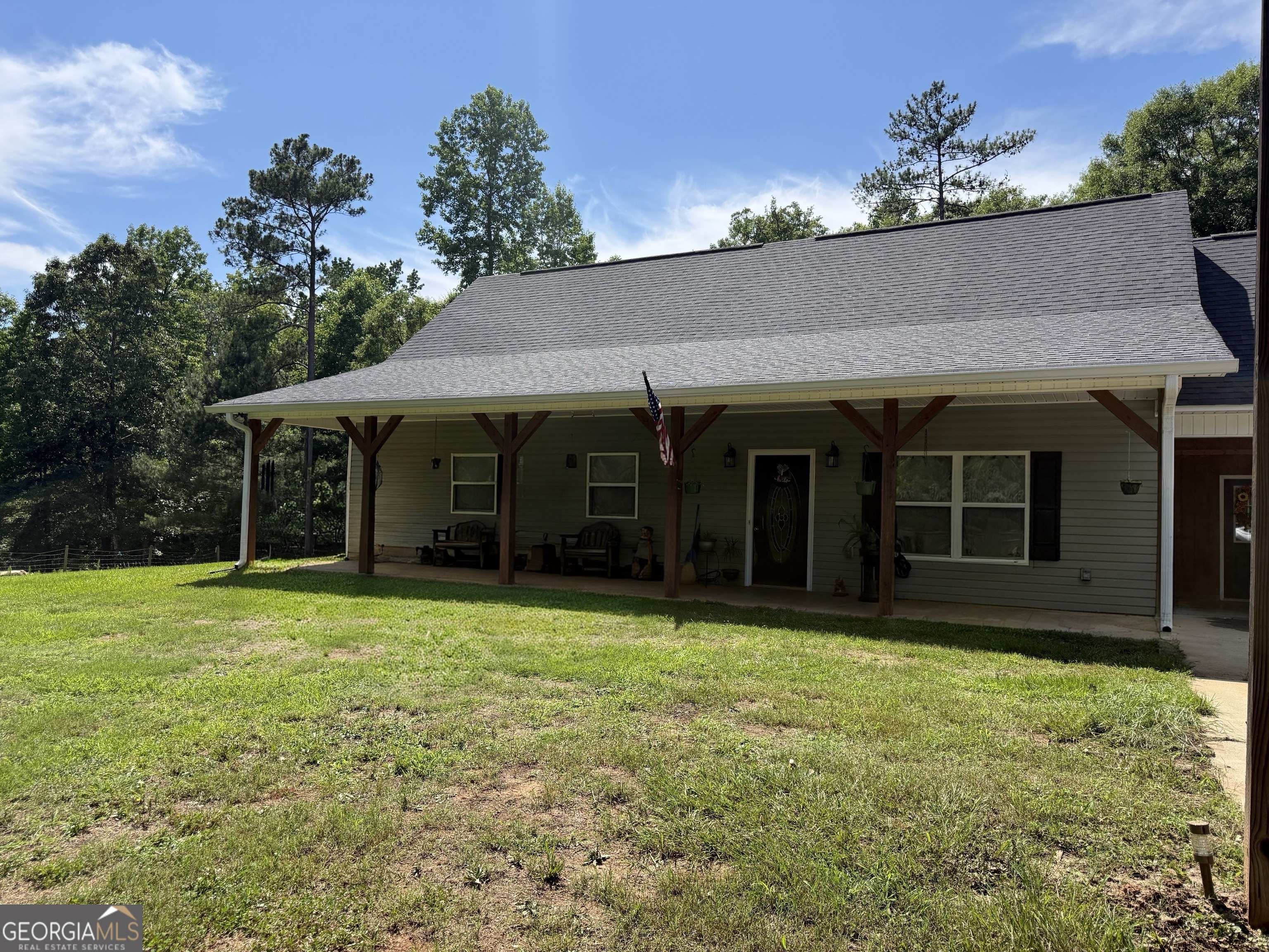 408 Bowen Road Property Photo 1