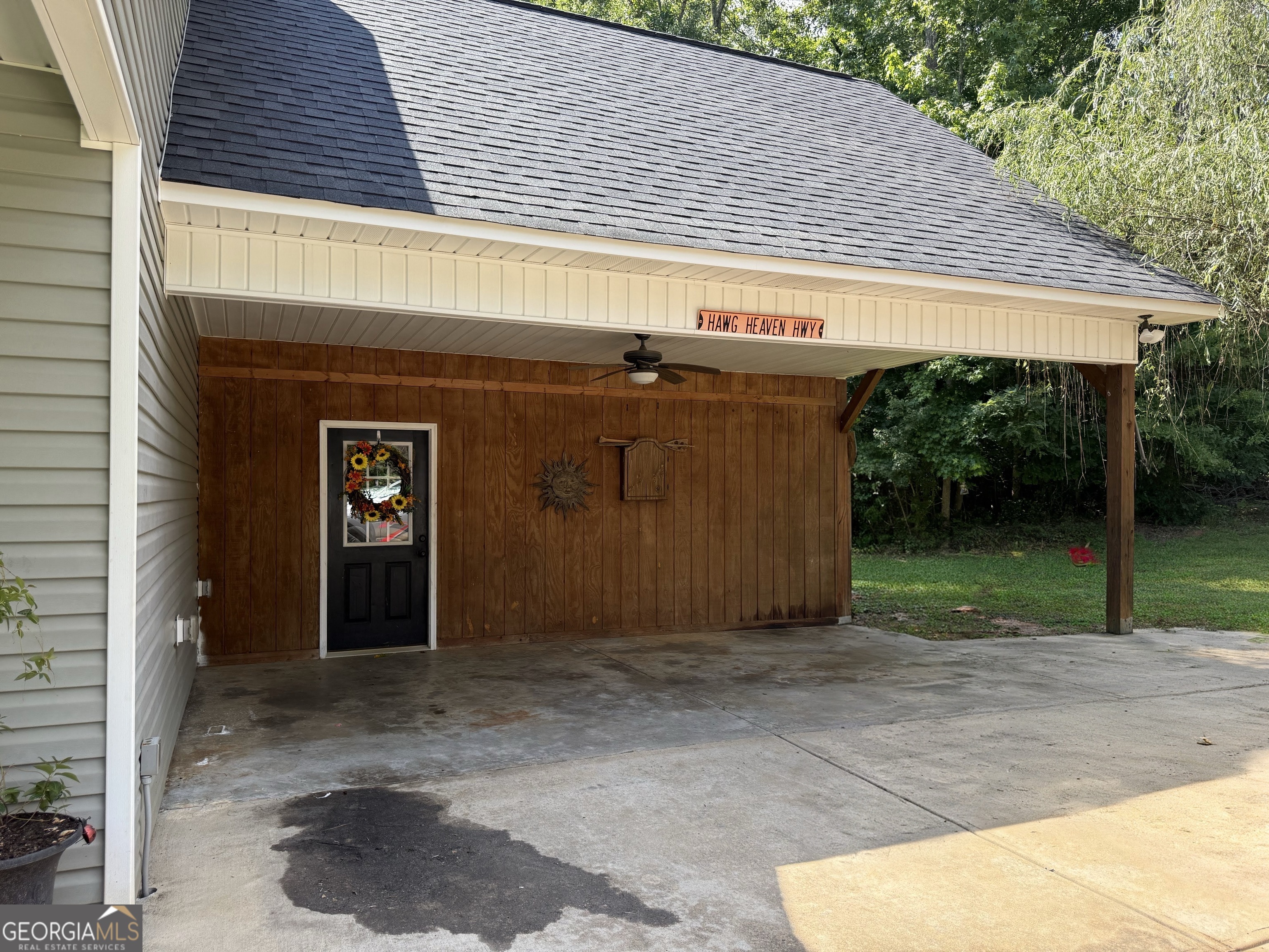 408 Bowen Road Property Photo 2