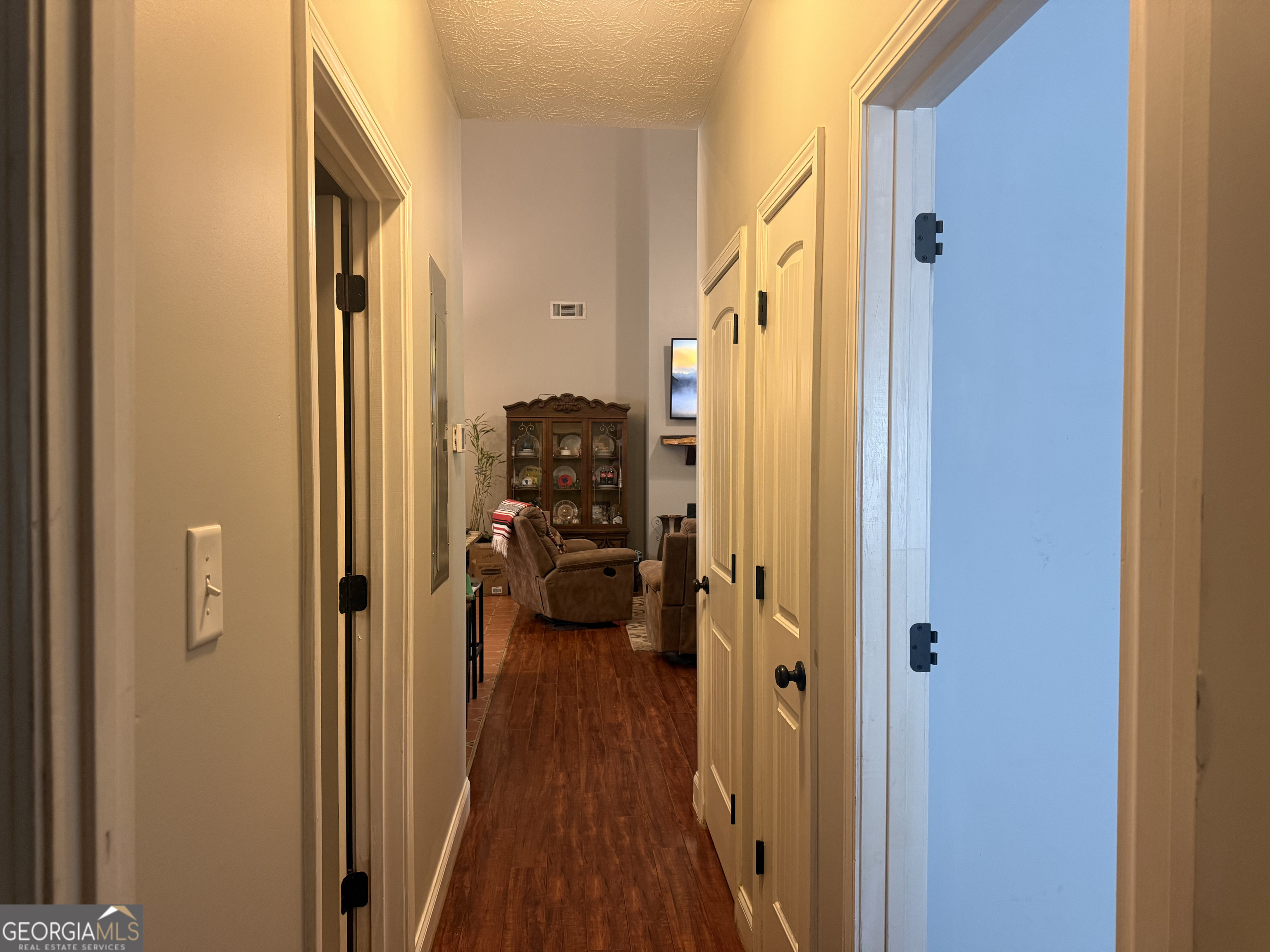 408 Bowen Road Property Photo 14