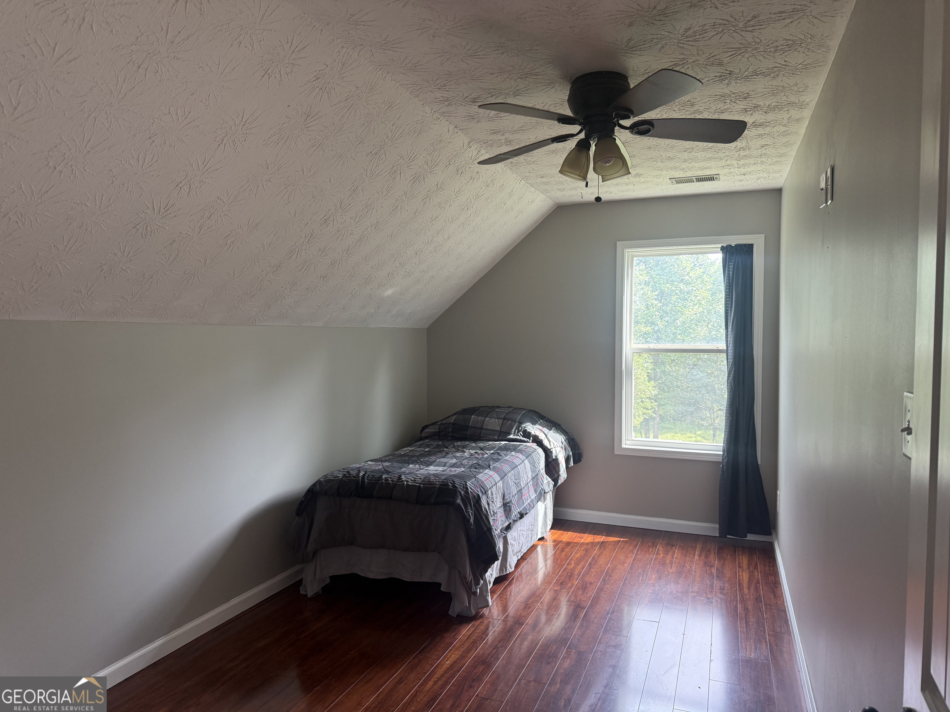 408 Bowen Road Property Photo 24