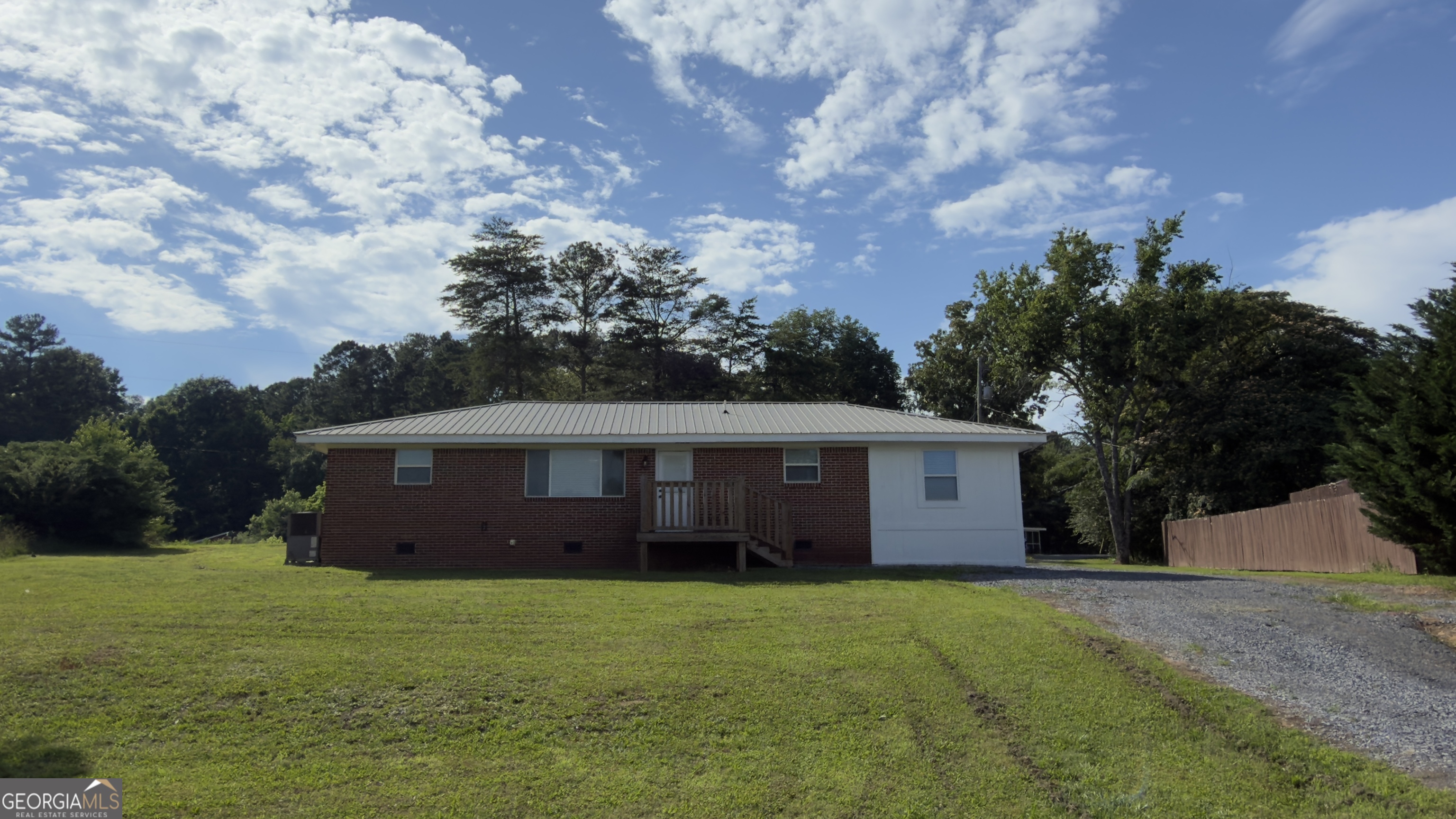 1012 Mount Vernon Road Property Photo 1
