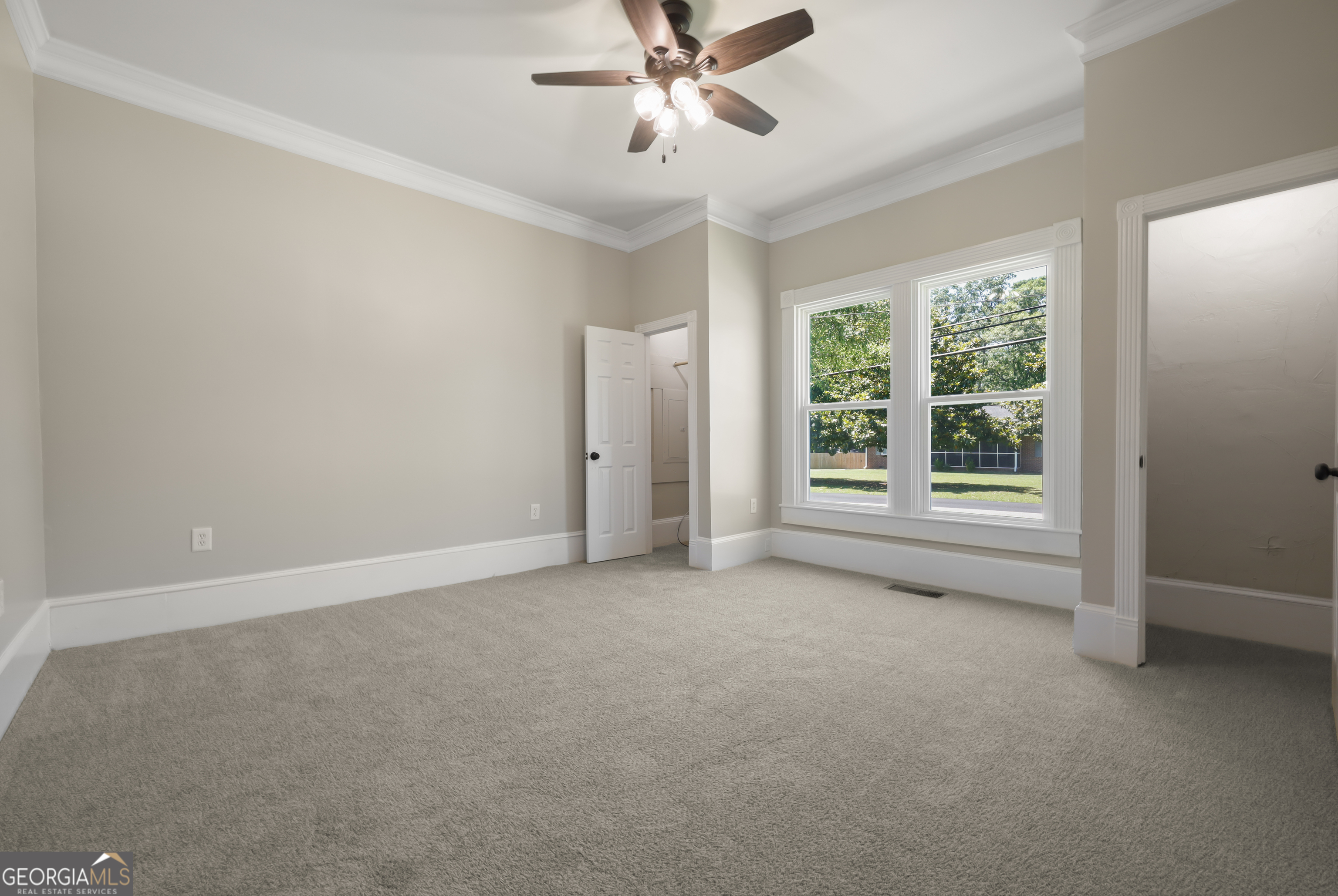 42 Alexander Street Property Photo 37