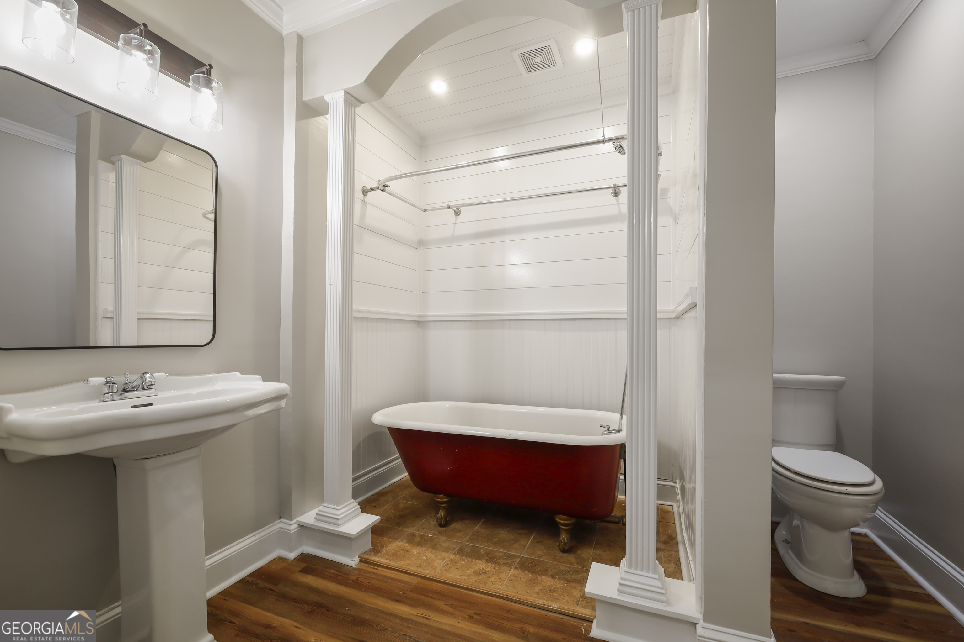 42 Alexander Street Property Photo 40