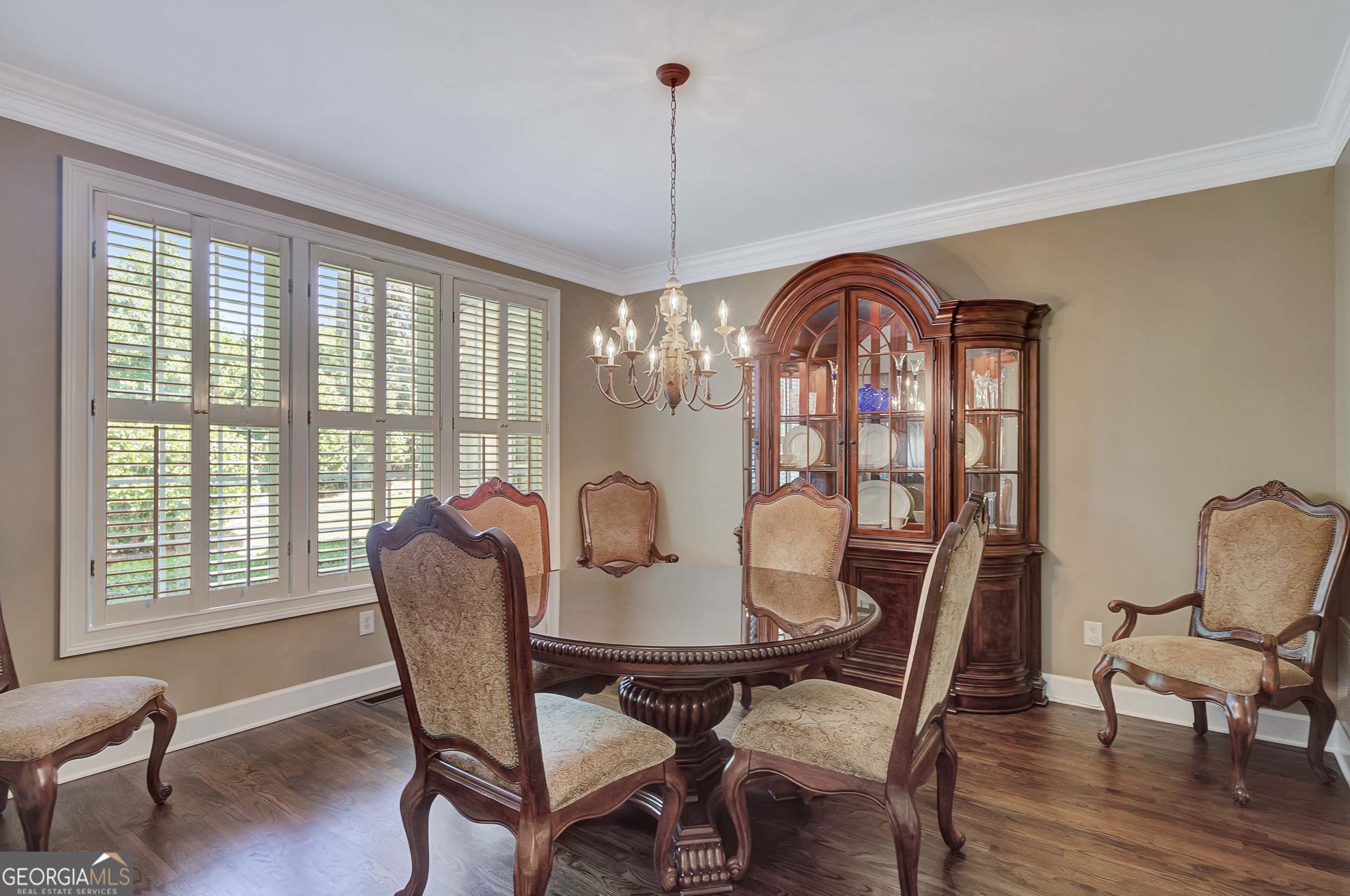 180 Shoreline Circle Property Photo 11