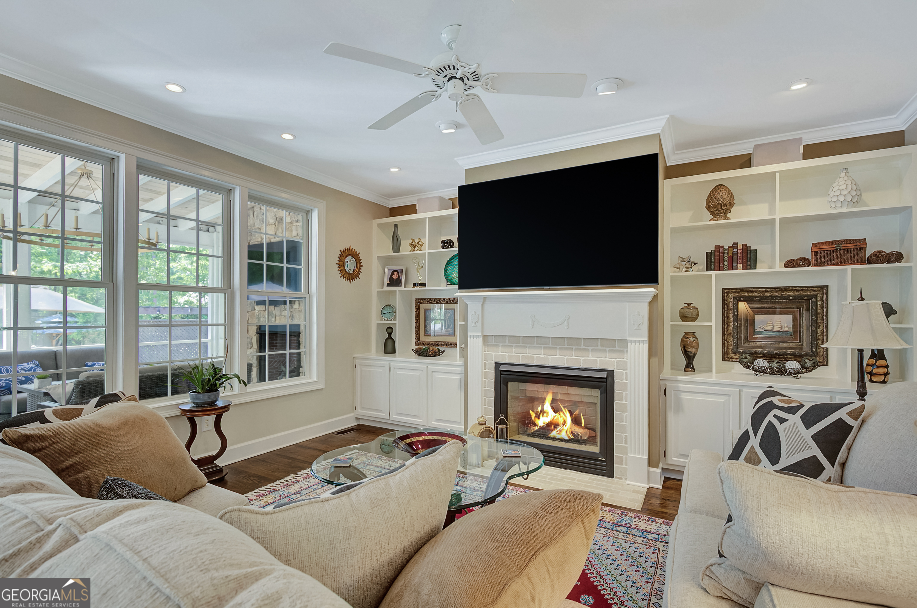 180 Shoreline Circle Property Photo 14