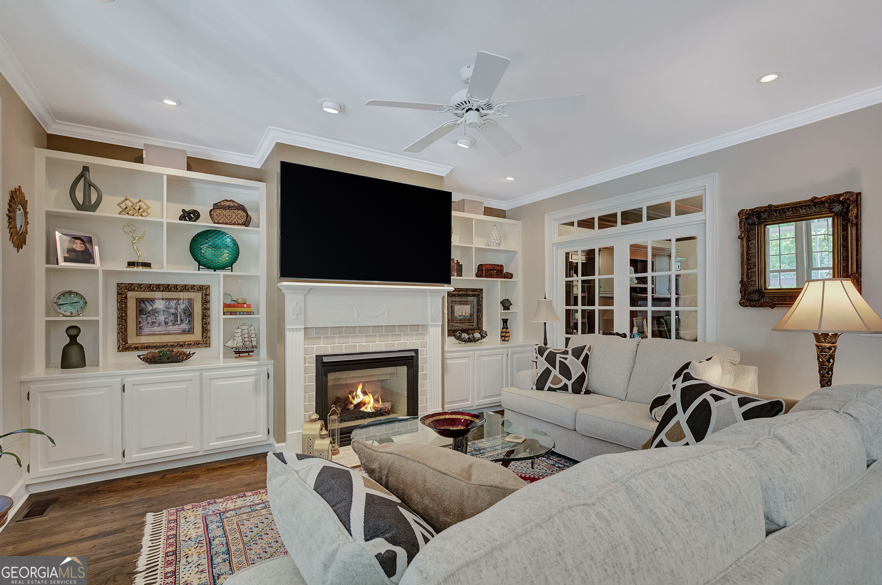180 Shoreline Circle Property Photo 15
